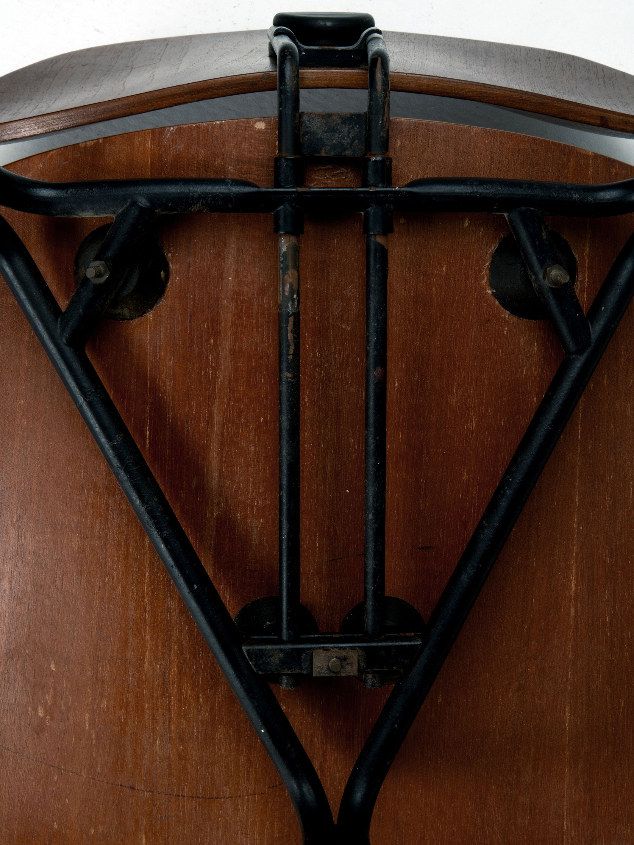 P31_Lounge_chair_by_Osvaldo_Borsani