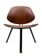 P31_Lounge_chair_by_Osvaldo_Borsani