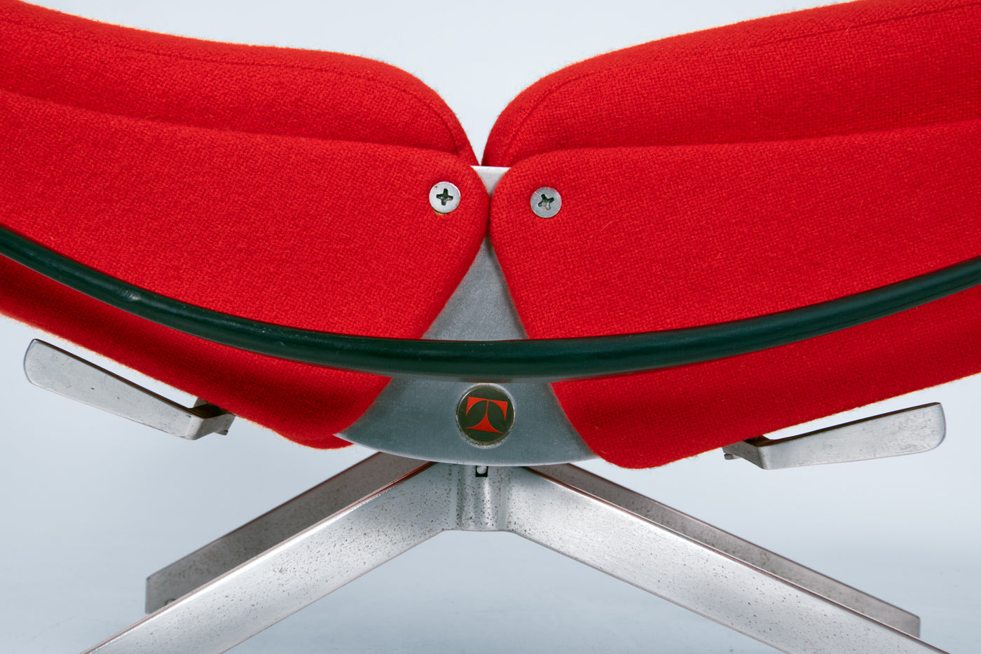 P40_Lounge_Chair_Osvaldo_Borsani_Tecno_1950s_Italy