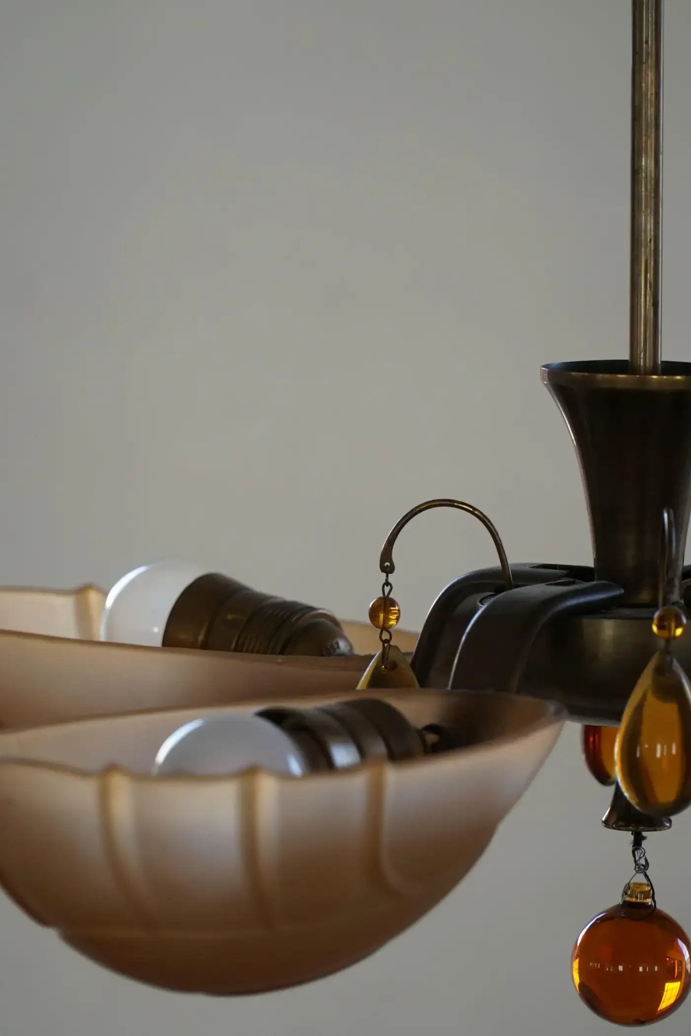 Paavo_Tynell_Art_Deco_Chandelier_for_Taito_Oy,_Finland