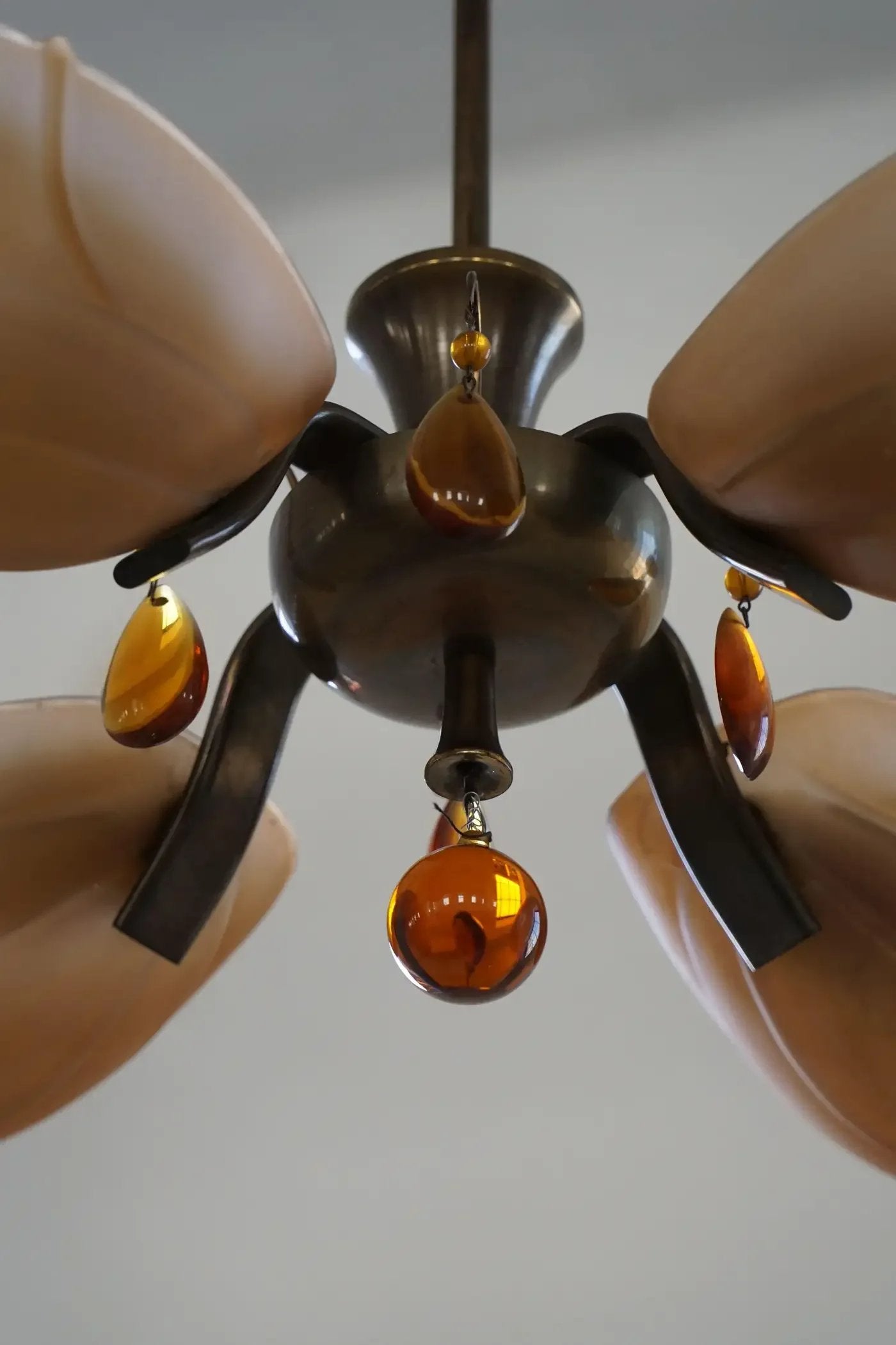 Paavo_Tynell_Art_Deco_Chandelier_for_Taito_Oy,_Finland