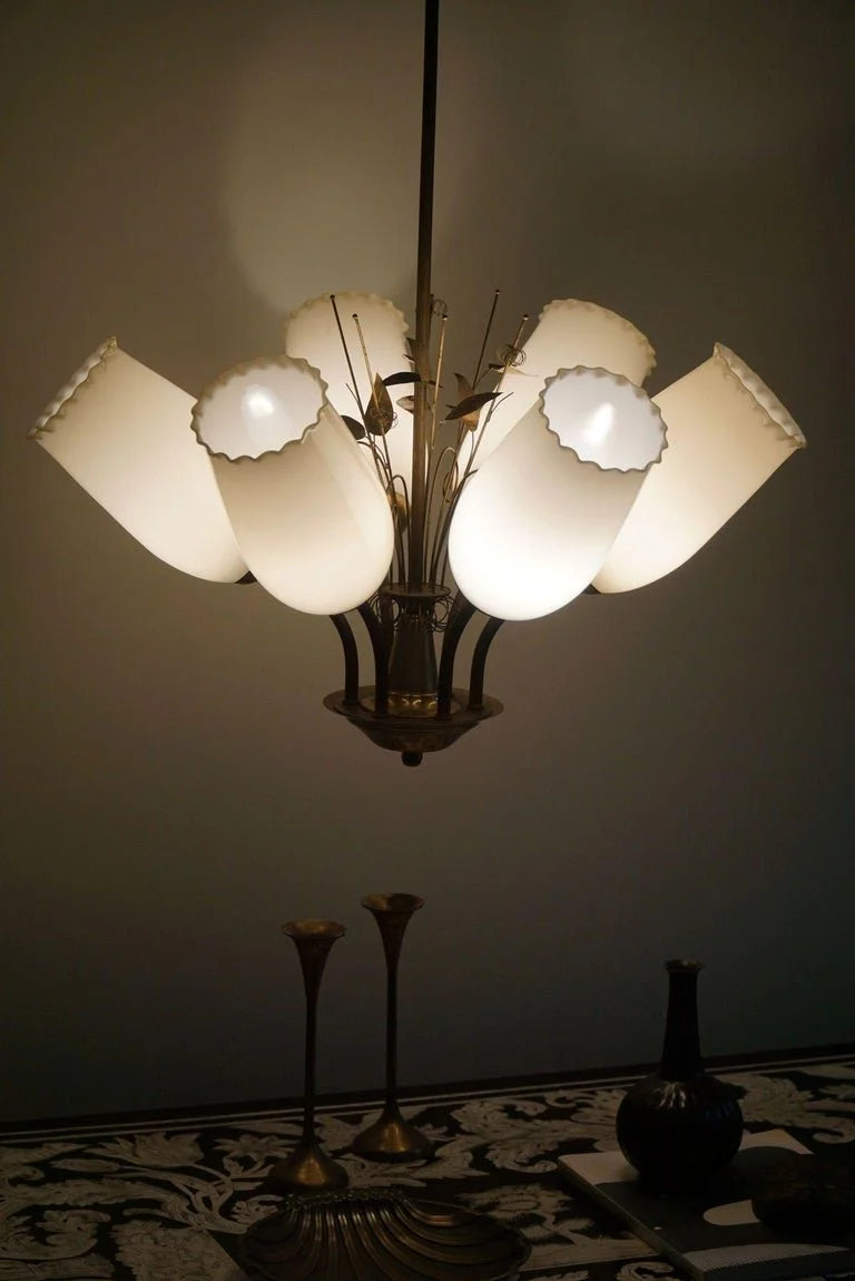 Paavo_Tynell_for_Idman_OY,_Chandelier_in_Brass_&_Glass,_Finland,_1940s