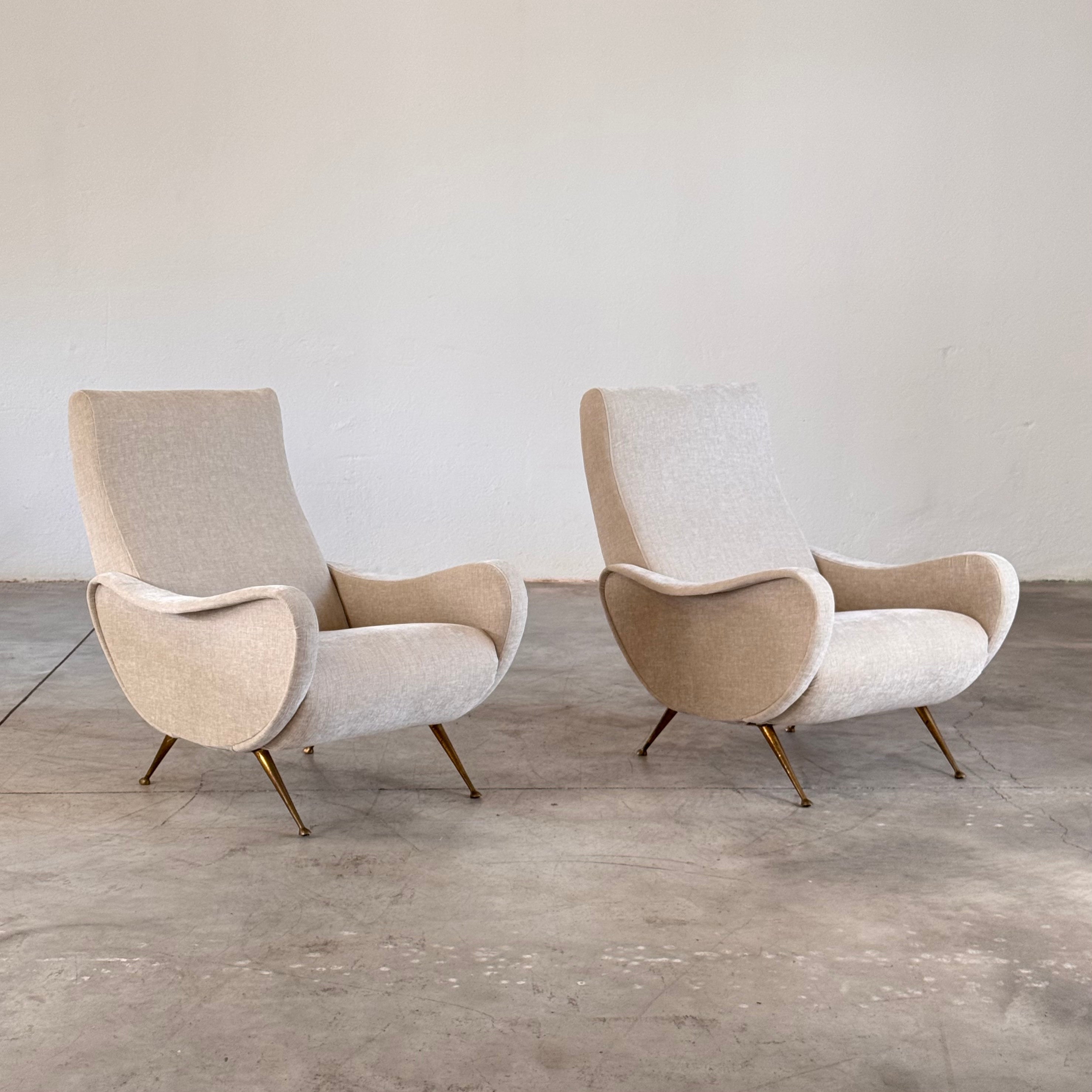 Set_of_2_1950s_Lounge_Chairs_by_Gigi_Radice,_Rubelli_Fabric