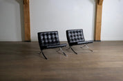 Set_of_2_Barcelona_Chairs_by_Ludwig_Mies_van_der_Rohe_for_Knoll,_1960s