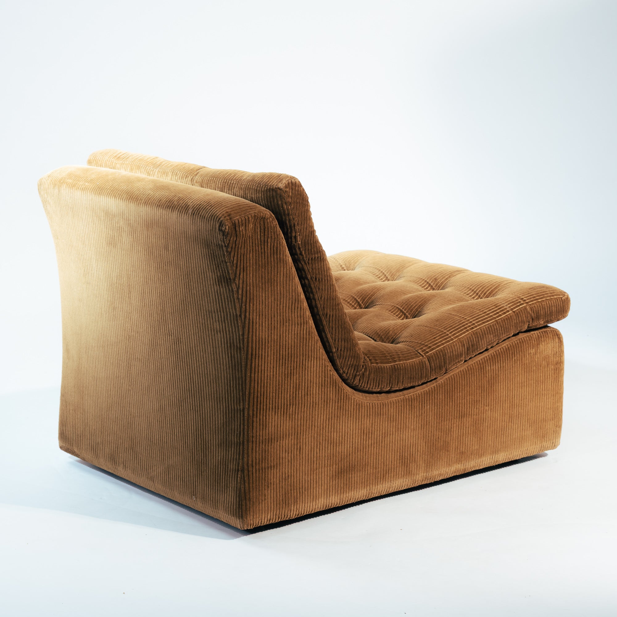 Pair_of_DUX_Modular_Lounge_Chairs_in_Camel_Brown_Corduroy,_Sweden,_1970s