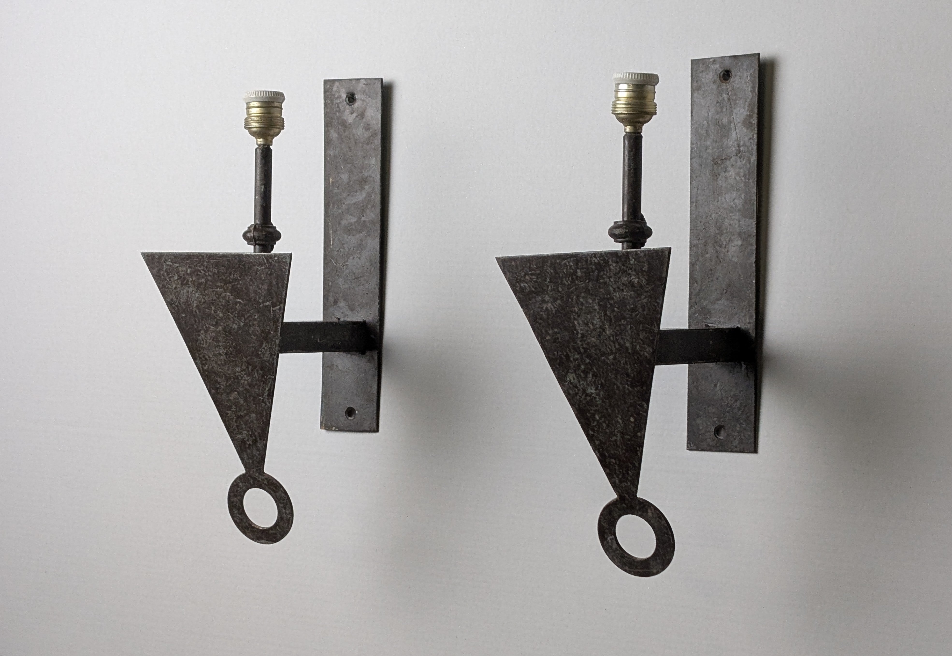 Set_of_2_Brutalist_Geometric_Metal_Wall_Sconces,_1970s