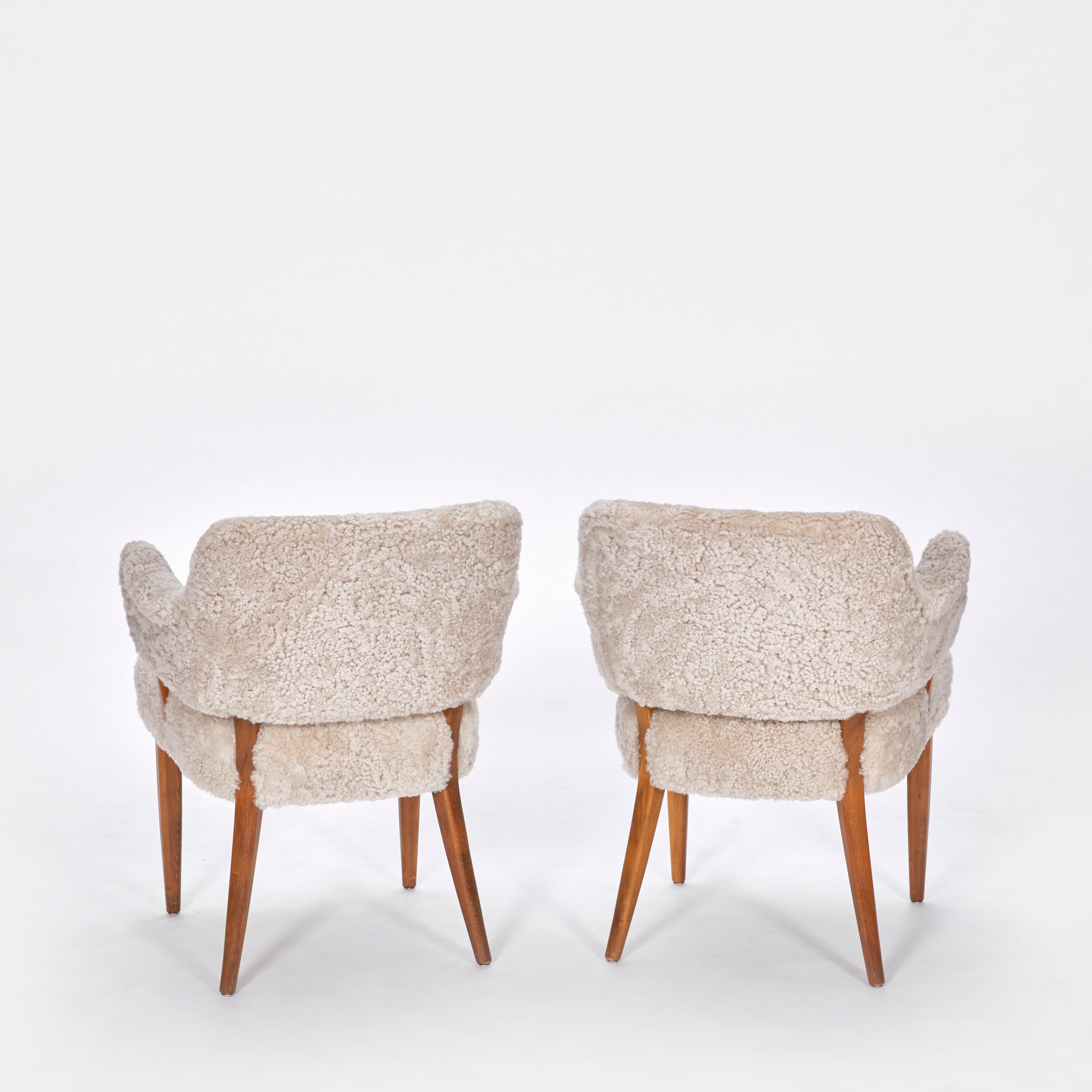 Set_of_2_Carl_Malmsten_Lata_Greven_Lounge_Chairs_in_Sheepskin,_1953