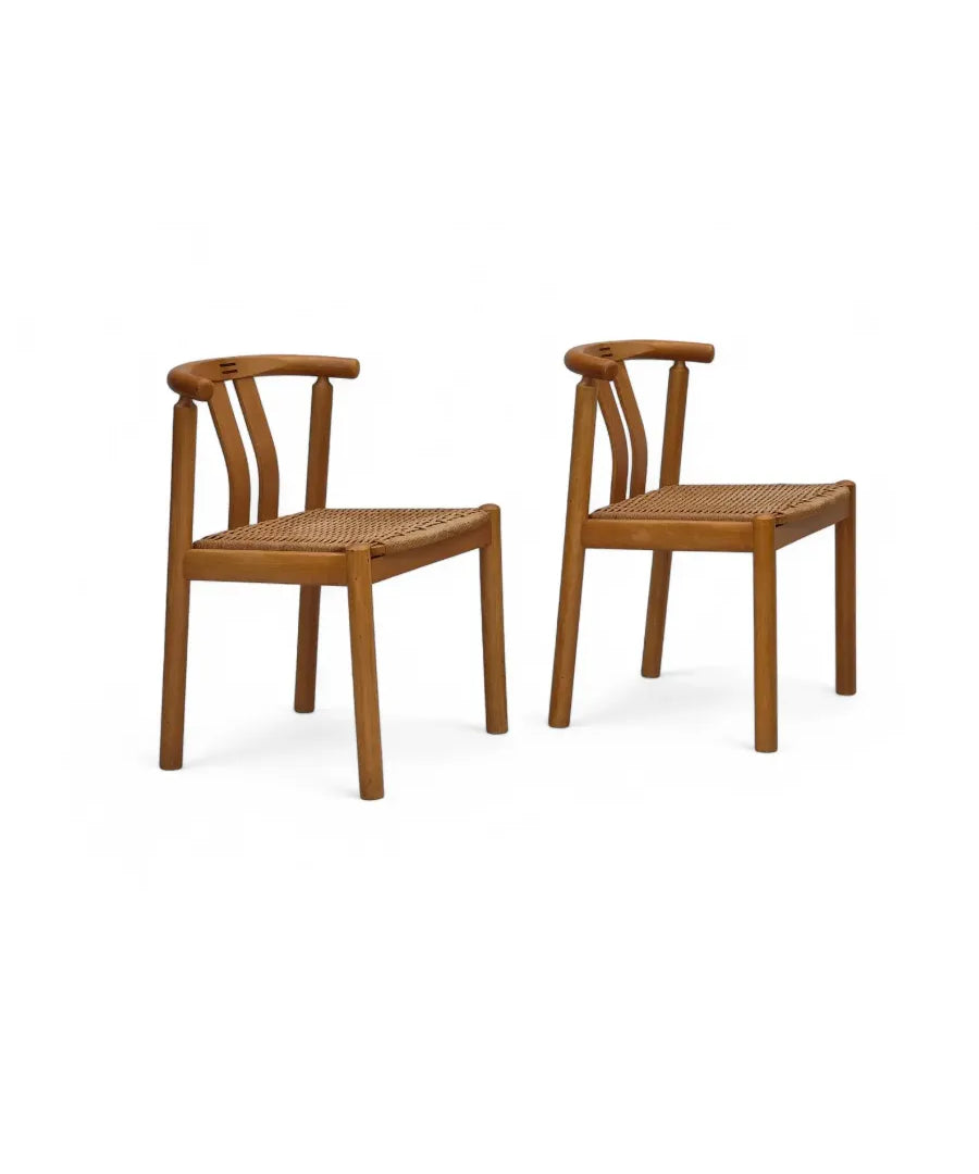 Set_of_2_Cleopatra_Model_Chairs_by_Hans_J._Frydendahl,_1970s_Denmark