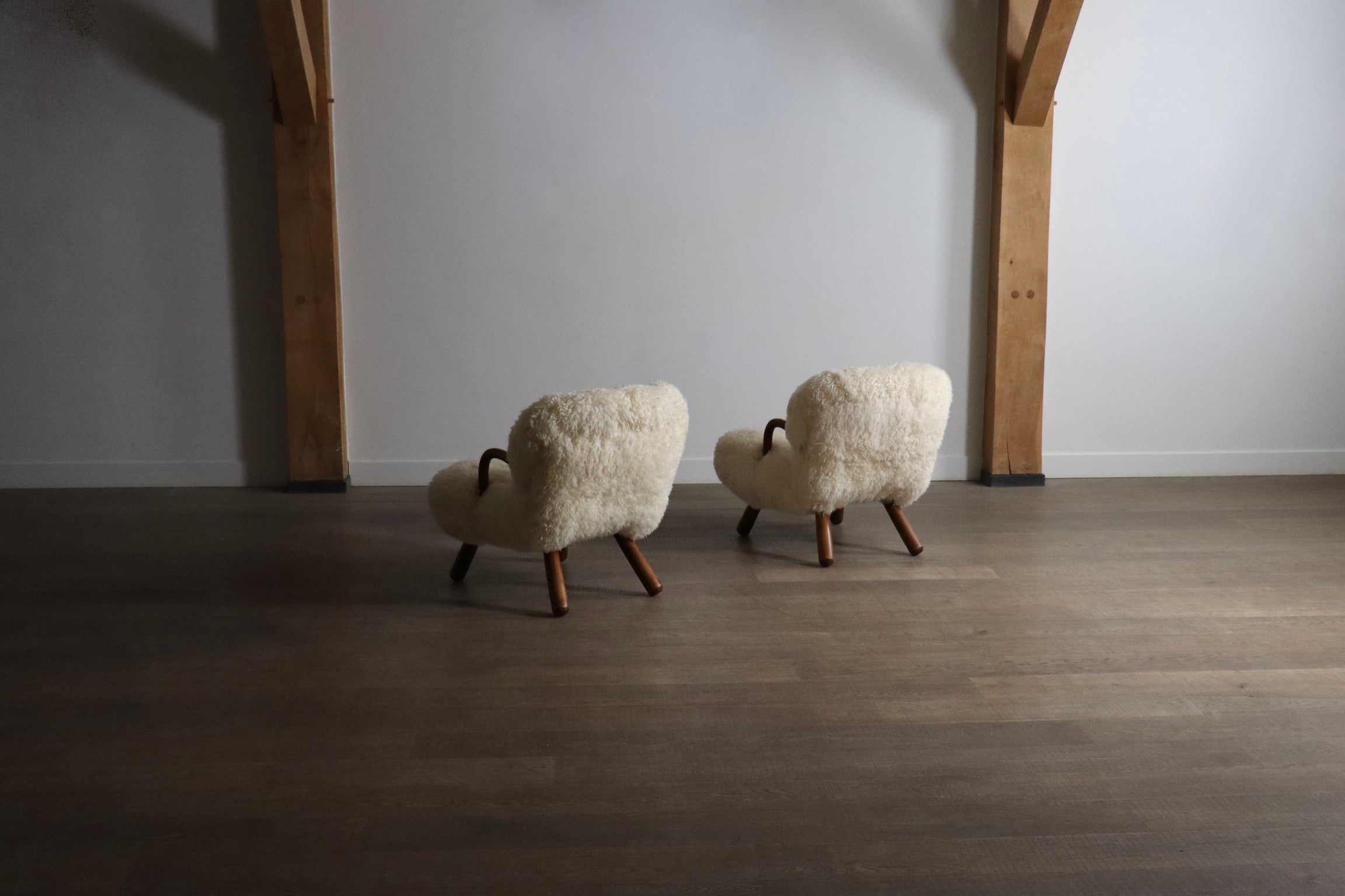 Set_of_2_Early_Edition_Clam_Chairs_by_Arnold_Madsen_for_Madsen_&_Schubell,_Denmark_1944