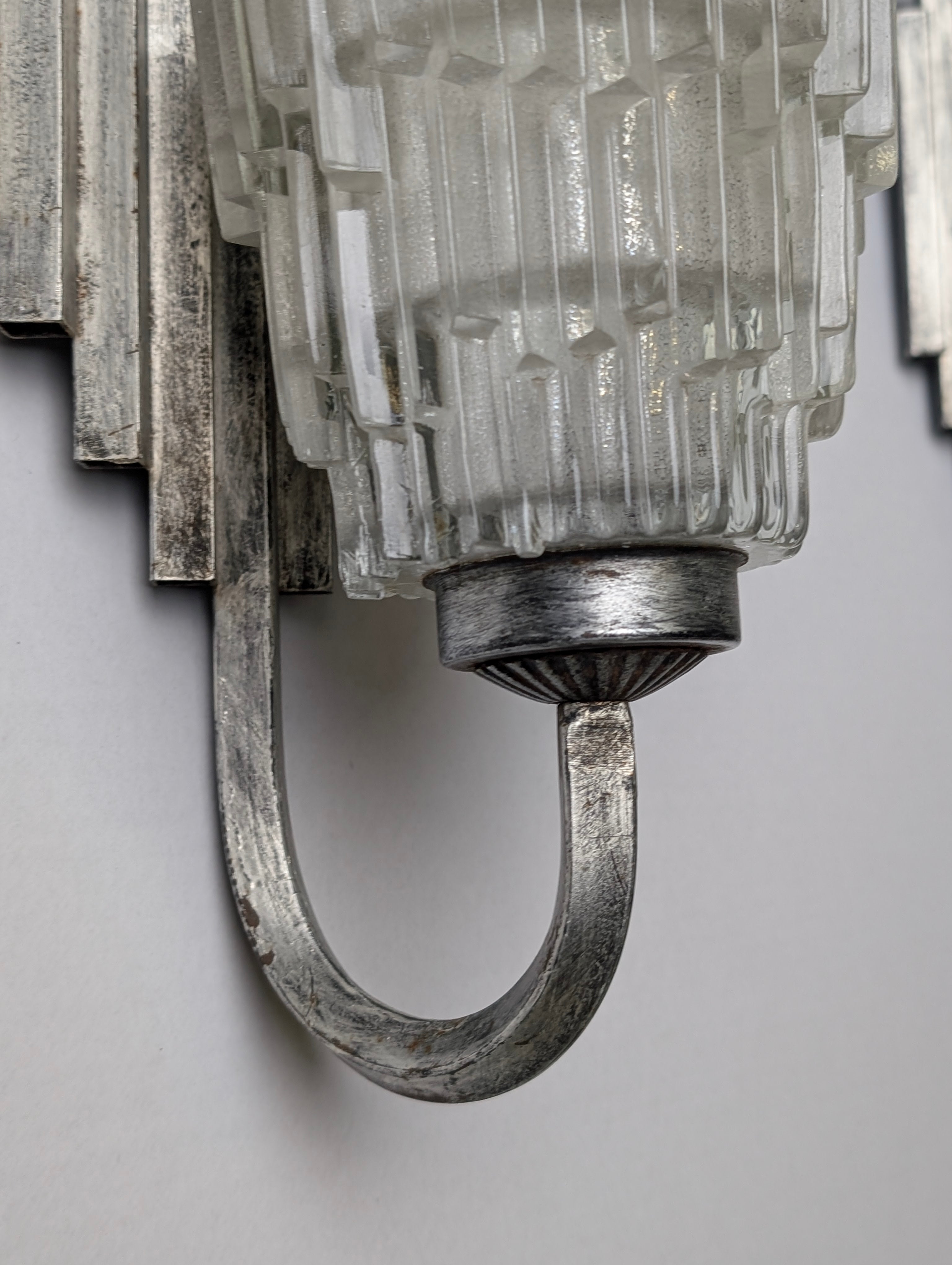 Set_of_2_Ferro_Art_Iron_and_Glass_Wall_Sconces_Art_Deco_Style_1970s