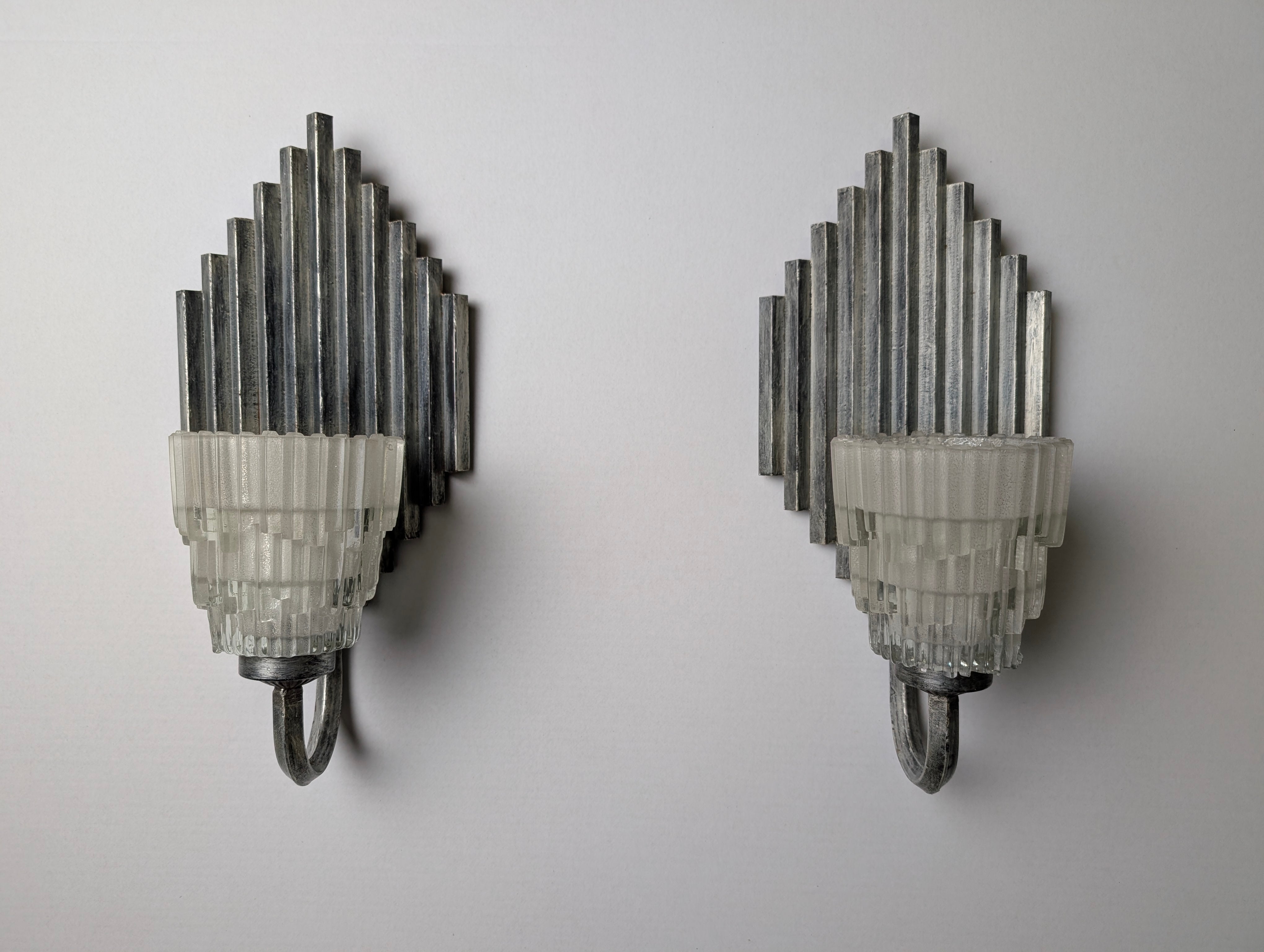 Set_of_2_Ferro_Art_Iron_and_Glass_Wall_Sconces_Art_Deco_Style_1970s