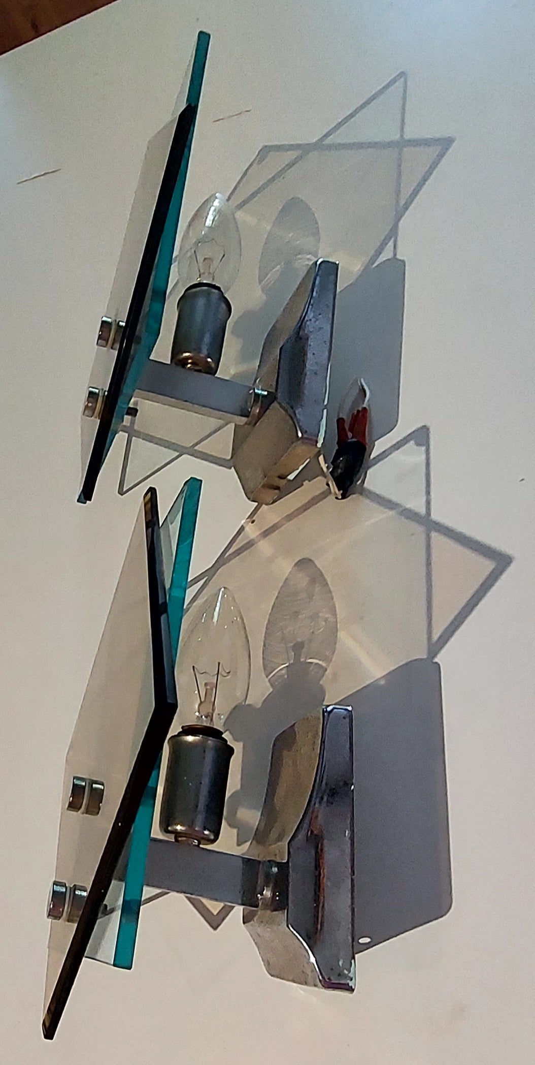 Set_of_2_Fontana_Arte_Crystal_Glass_and_Chrome_Wall_Lights,_Italy,_1970s