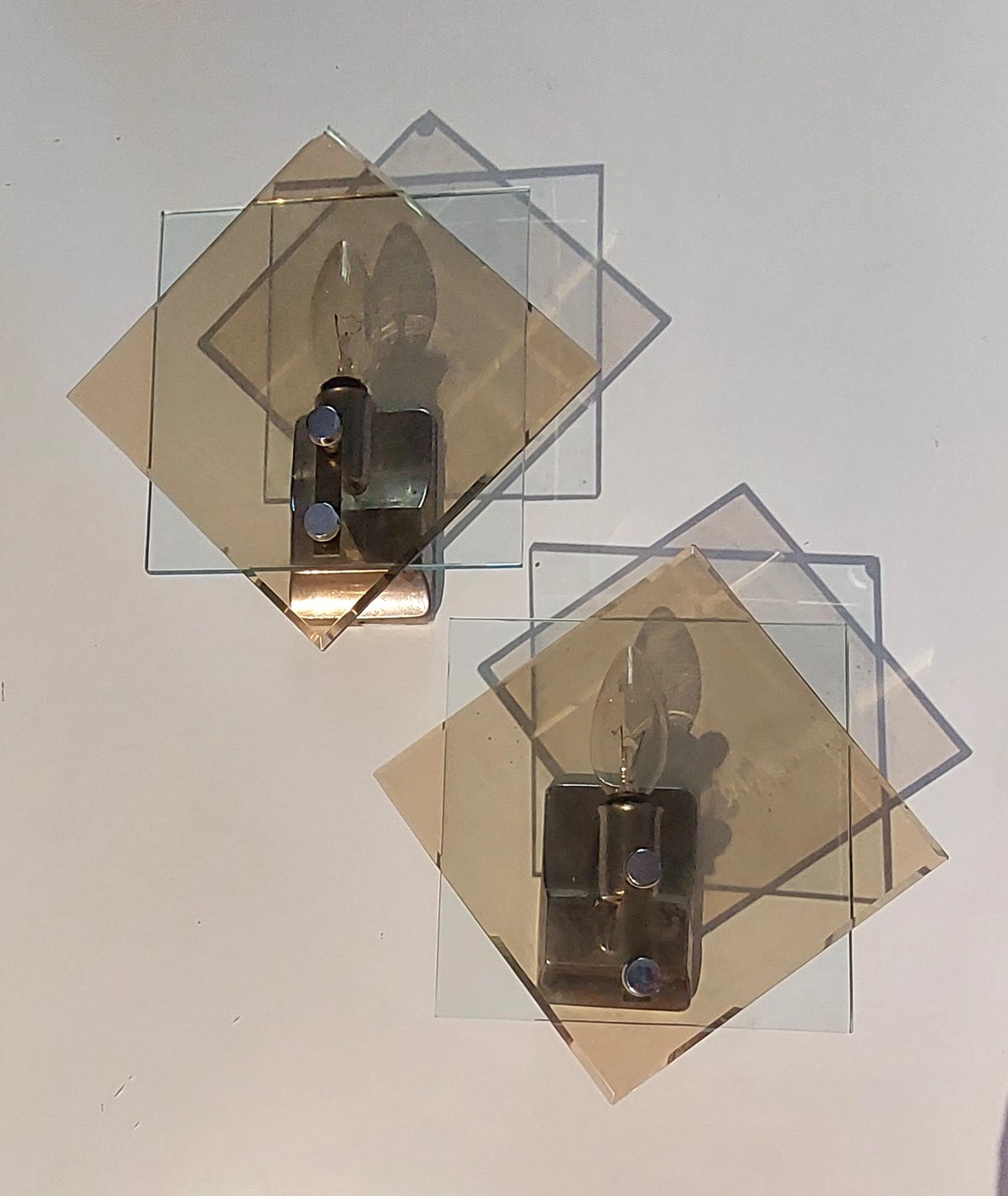 Set_of_2_Fontana_Arte_Crystal_Glass_and_Chrome_Wall_Lights,_Italy,_1970s