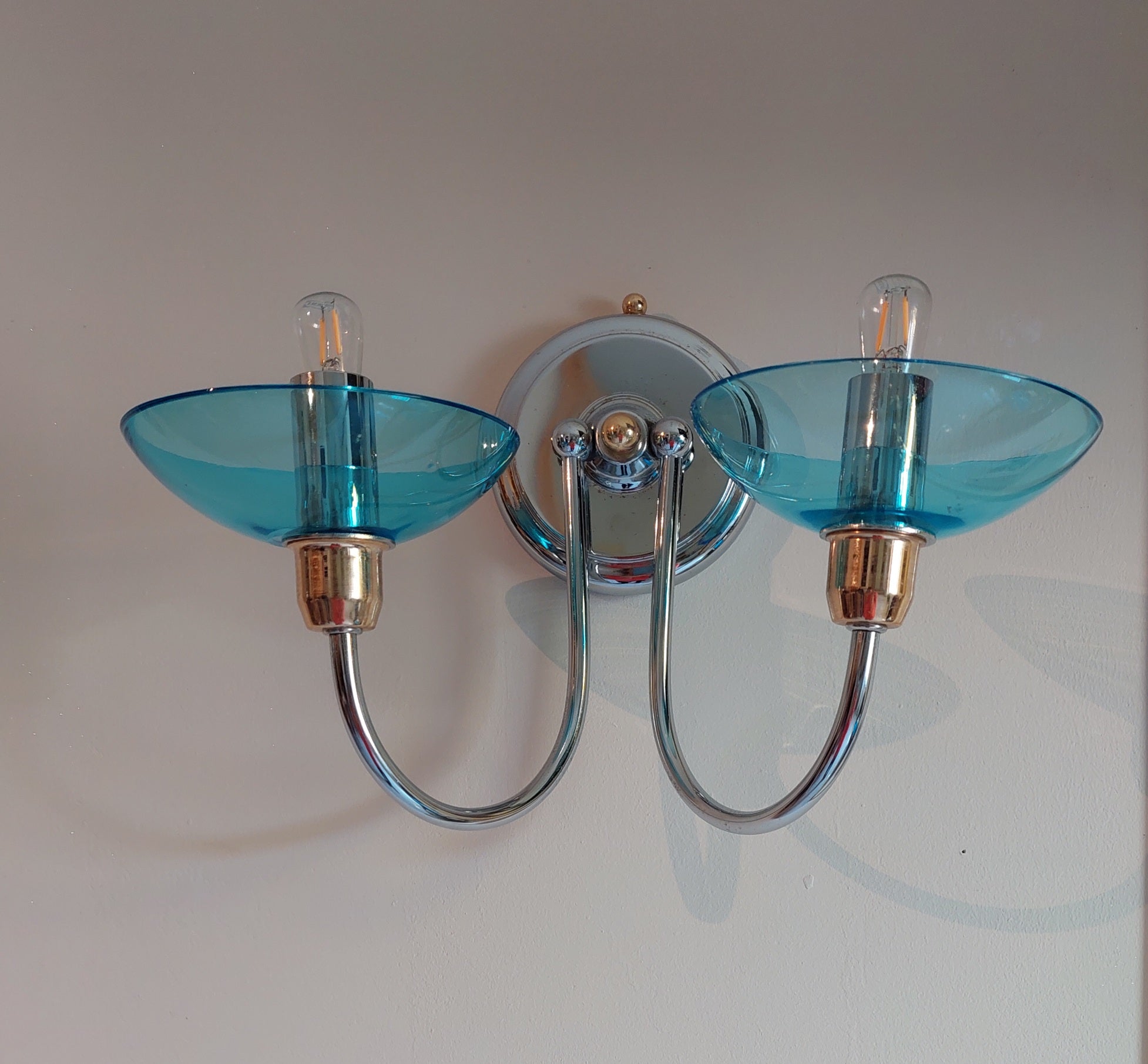 Set_of_2_Murano_Glass_Wall_Sconces_with_Chrome_and_Gold_Details,_Italy_1970s