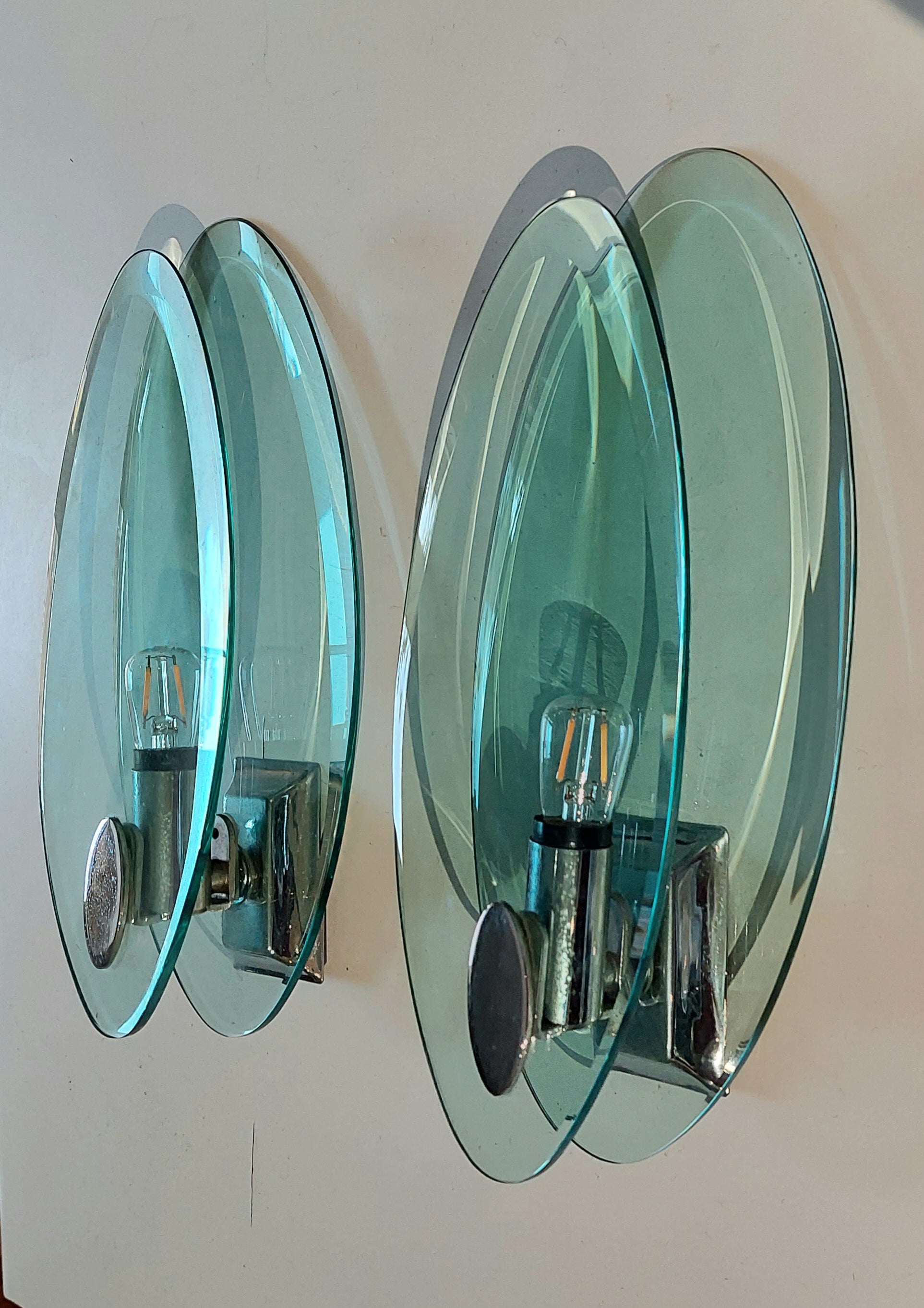 Pair_of_Fontana_Arte_Aqua_Blue_Glass_Wall_Lights,_Italy_1970s