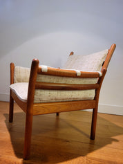 Set_of_2_Genius_easy_chairs_by_Illum_Wikkelsø_for_C.F.C._Silkeborg