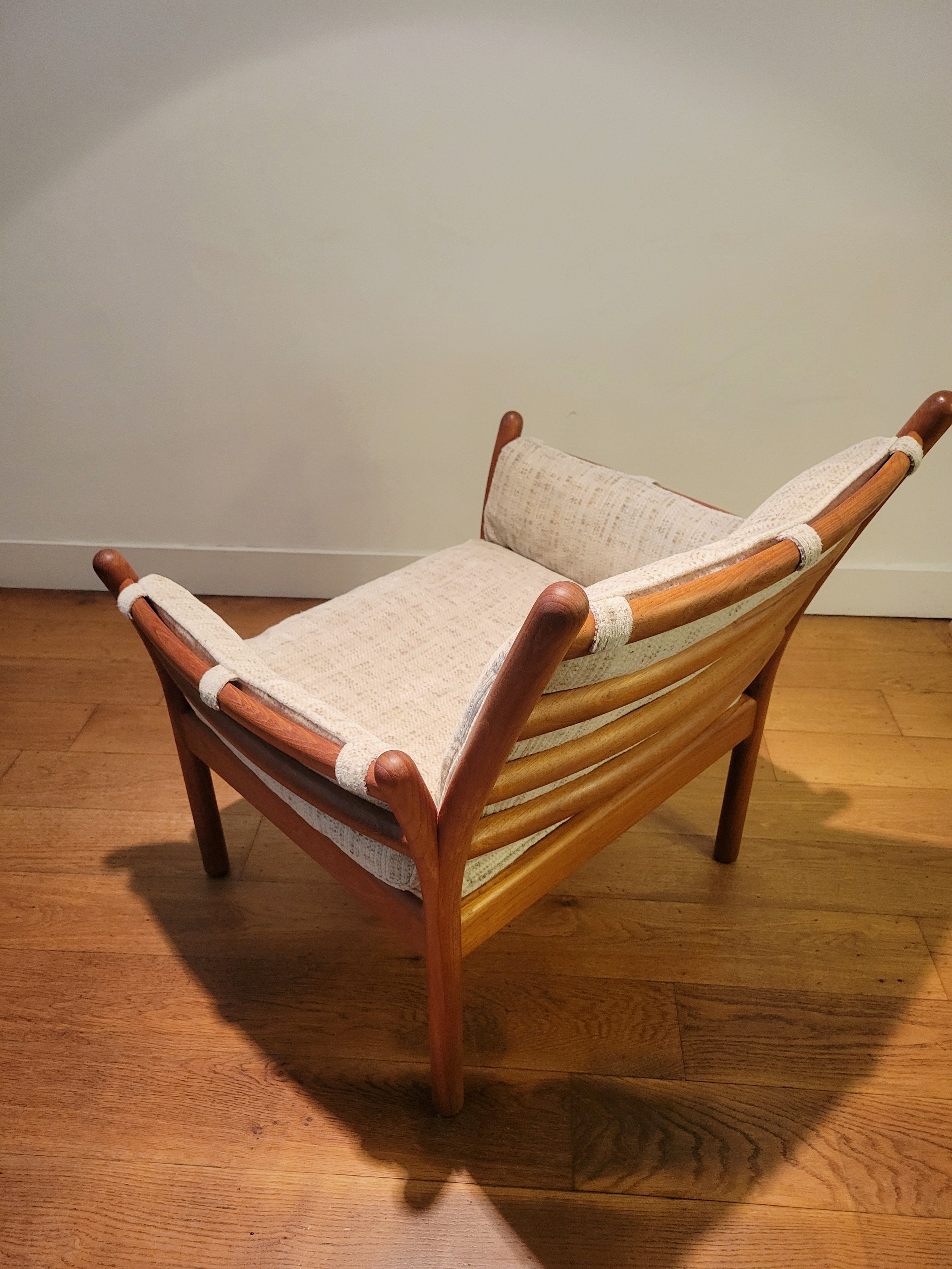 Set_of_2_Genius_easy_chairs_by_Illum_Wikkelsø_for_C.F.C._Silkeborg