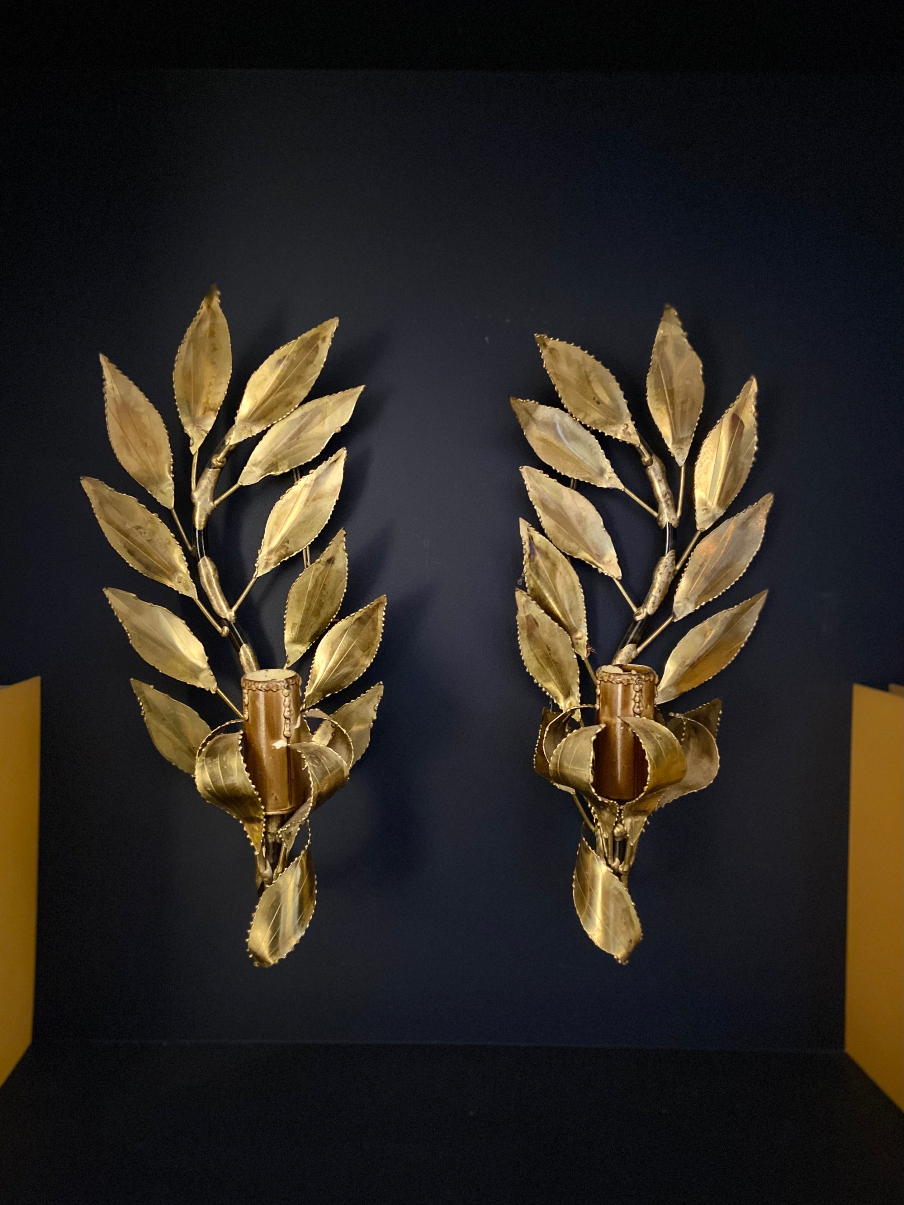Pair_of_gilded_metal_sconces_‘Maison_FlorArt’_-_circa_1960.