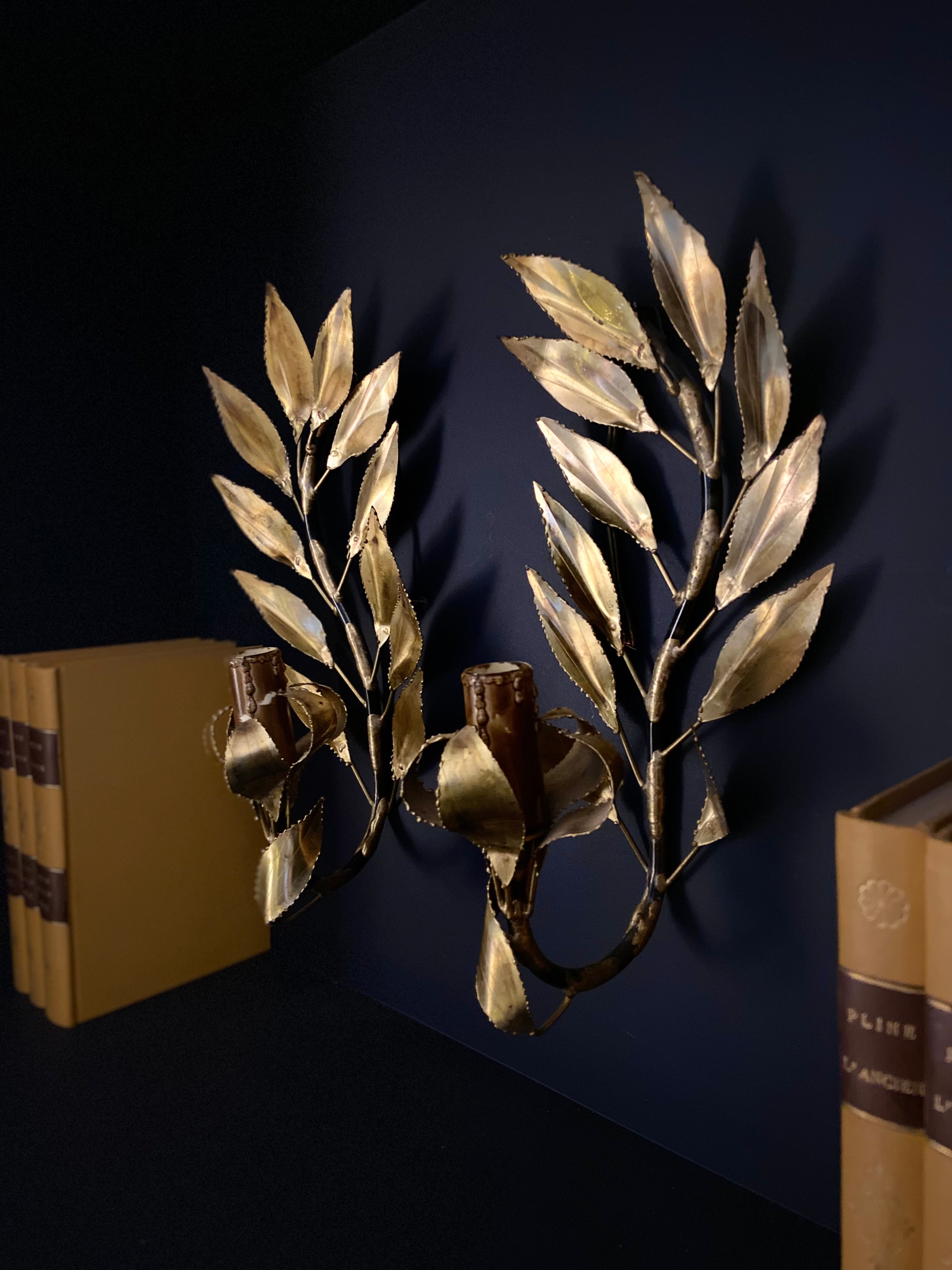 Pair_of_gilded_metal_sconces_‘Maison_FlorArt’_-_circa_1960.