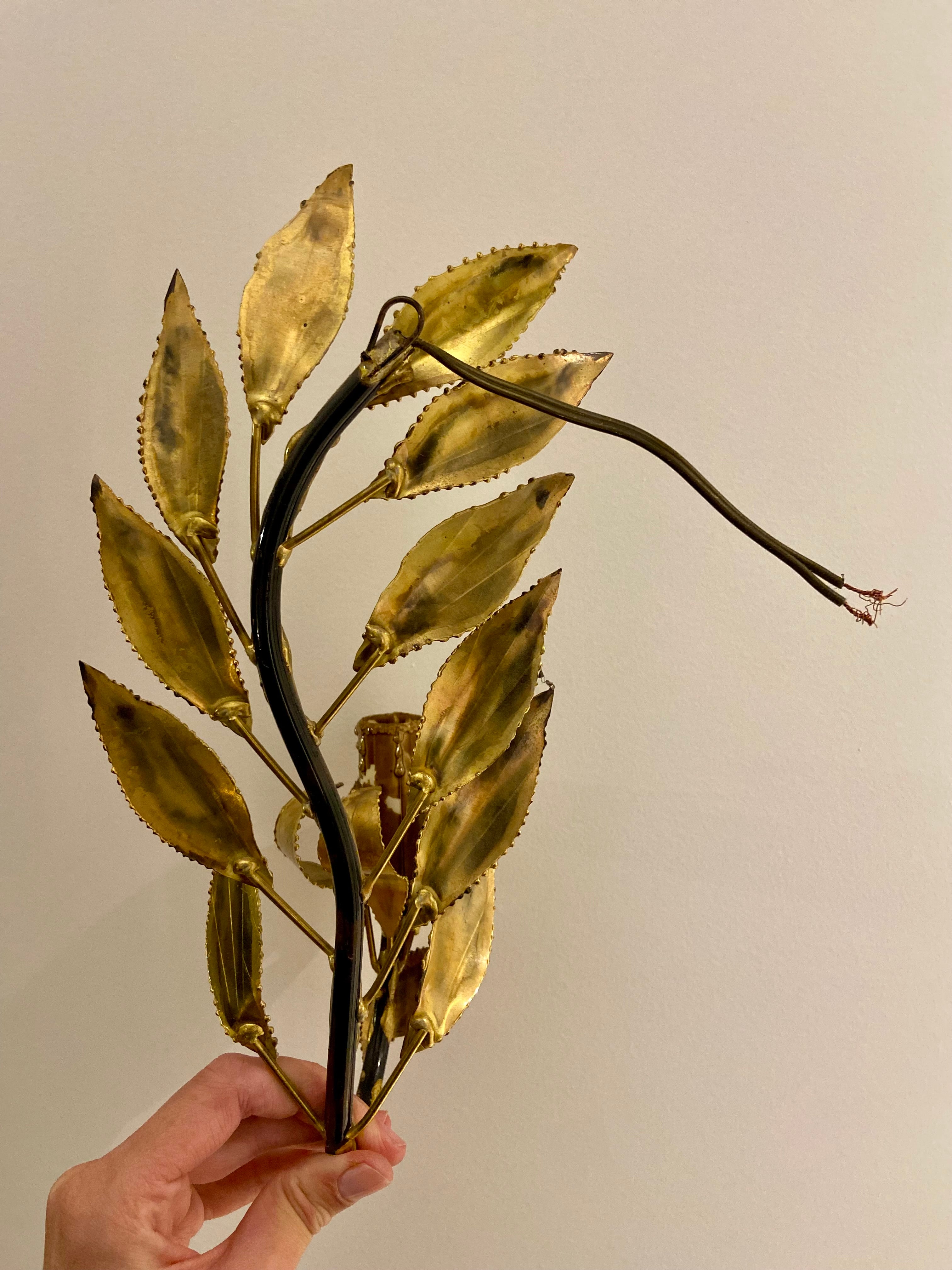 Pair_of_gilded_metal_sconces_‘Maison_FlorArt’_-_circa_1960.