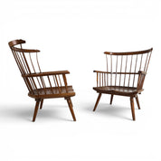 Set_of_2_Handcrafted_English_Windsor_Lounge_Chairs,_High_Wycombe,_1960s