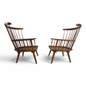 Set_of_2_Handcrafted_English_Windsor_Lounge_Chairs,_High_Wycombe,_1960s