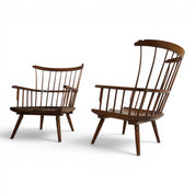 Set_of_2_Handcrafted_English_Windsor_Lounge_Chairs,_High_Wycombe,_1960s