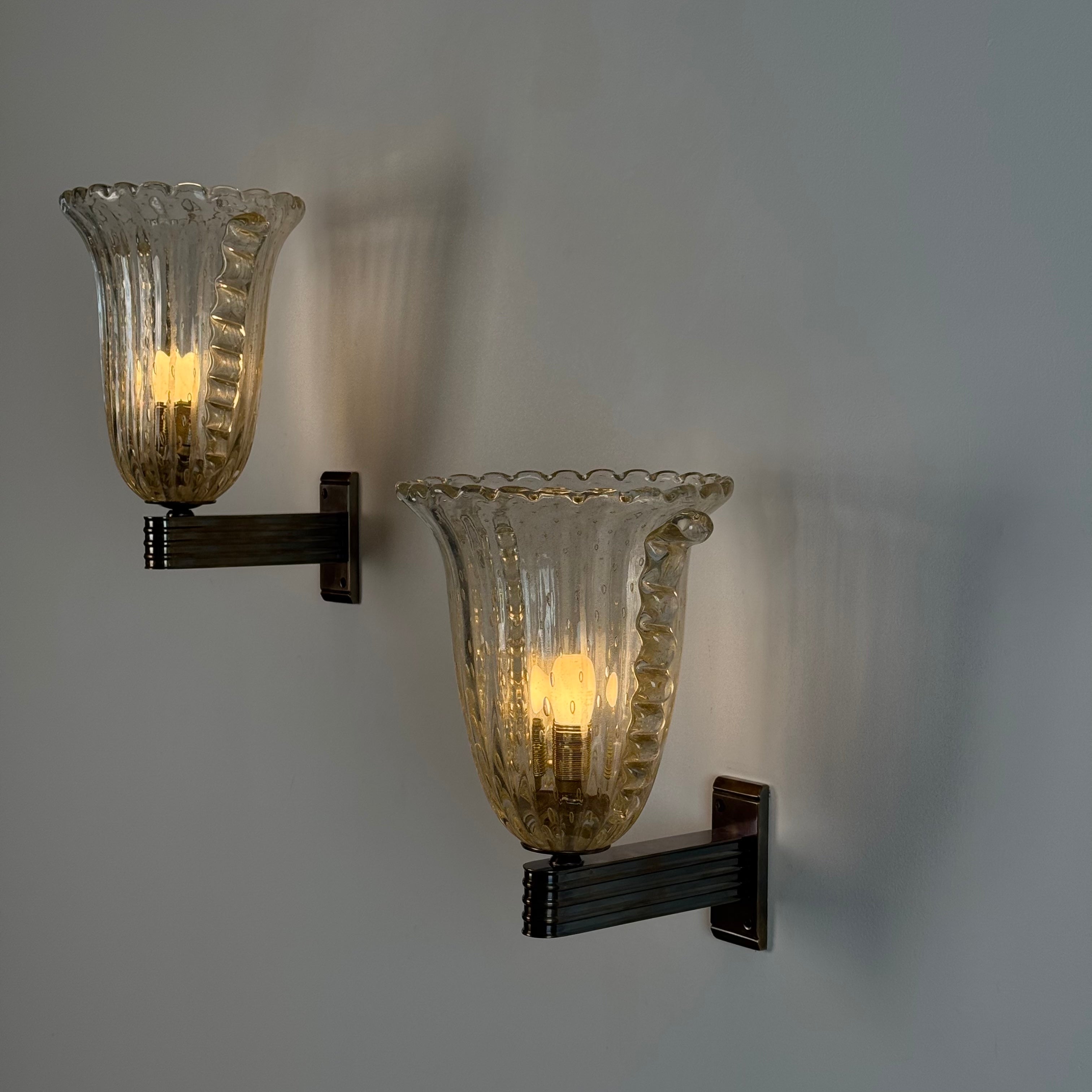 Set_of_2_Wall_Sconces_by_Barovier_&_Toso,_Italy,_1970s