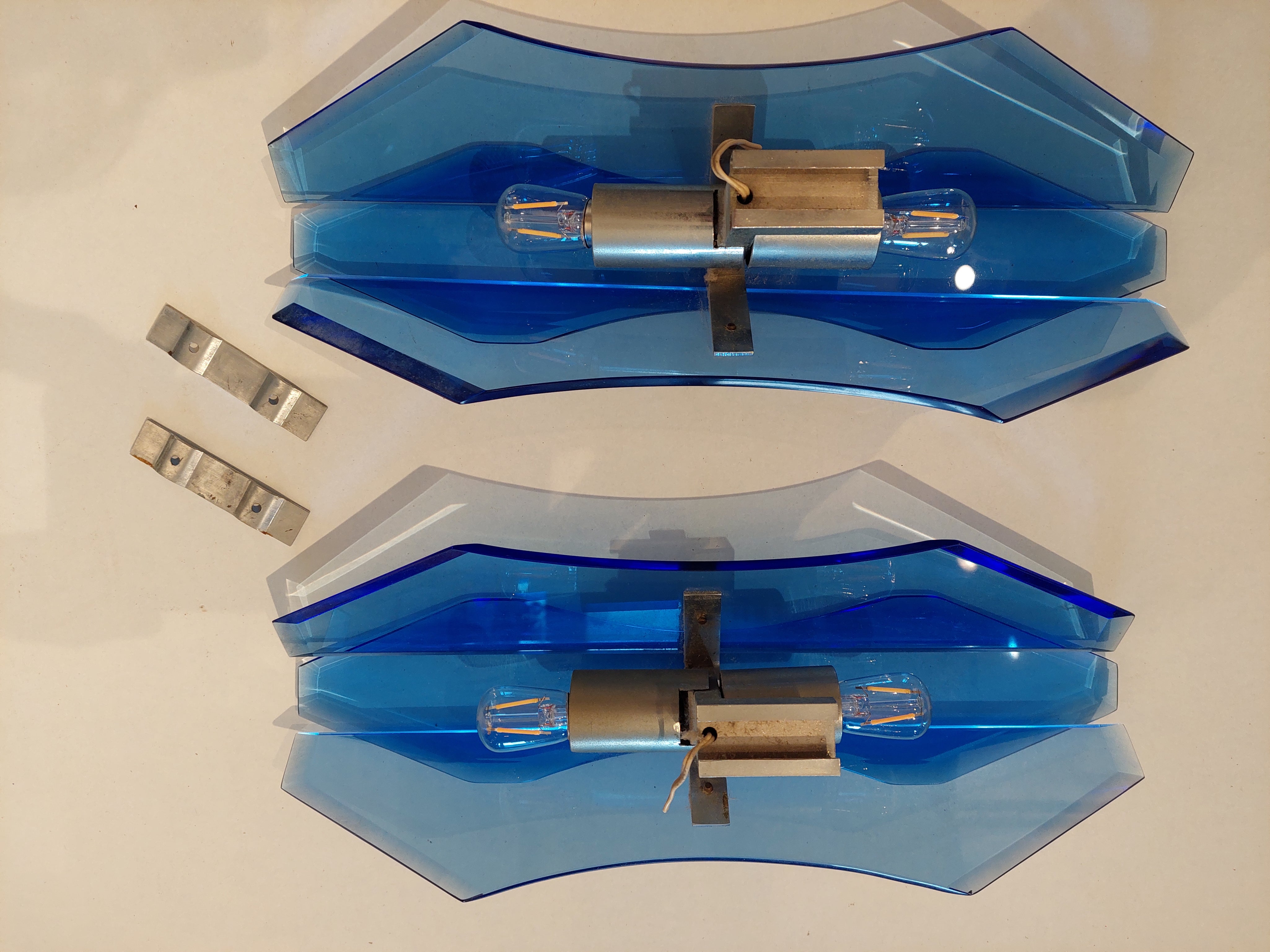 Set_of_2_Italian_Mid_Century_Murano_Blue_Glass_Wall_Lights_by_Veca.