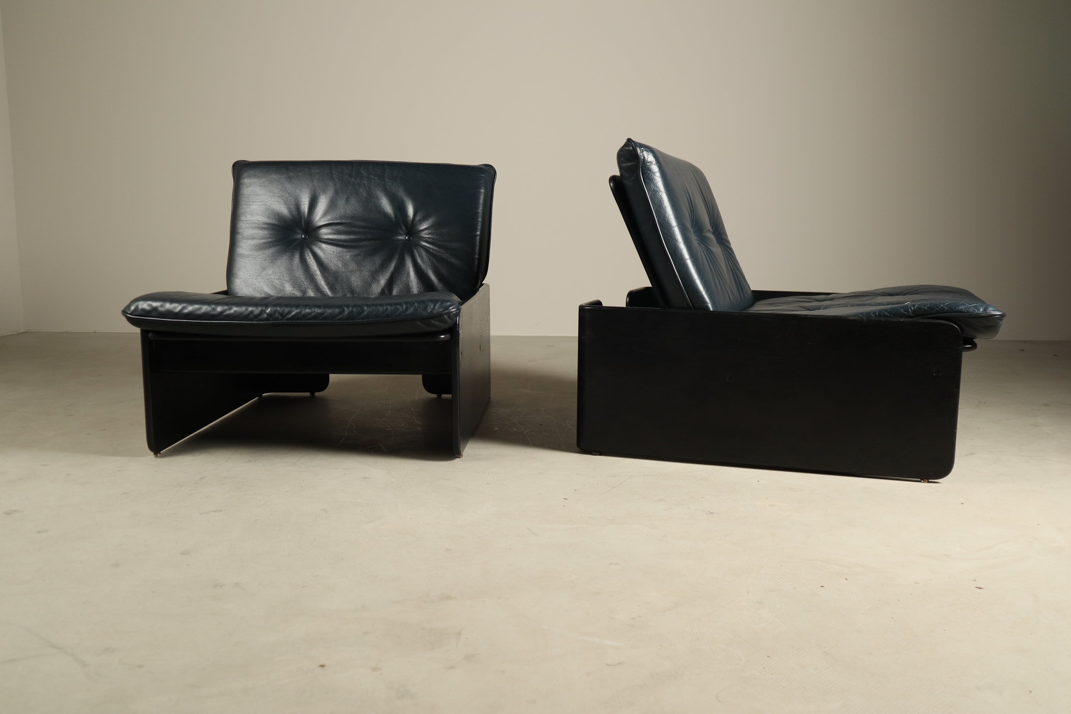 Set_of__2_“Jeans_Rondo”_Easy_Chairs_by_Erik_Deforce_for_Hi-Plan,_Belgium_1972
