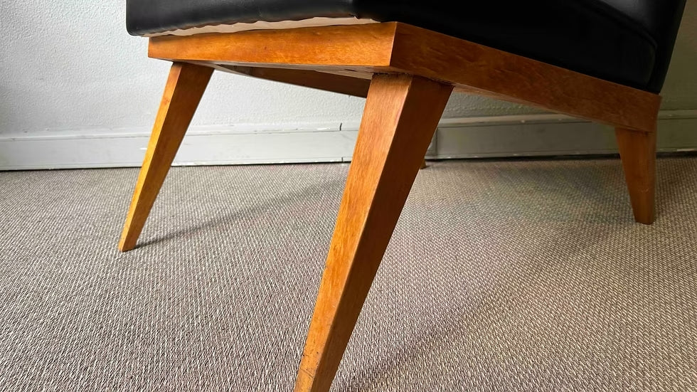 Pair_of_Low_Chair_in_the_style_of_Jens_Risom_Slipper_Chair._1950's