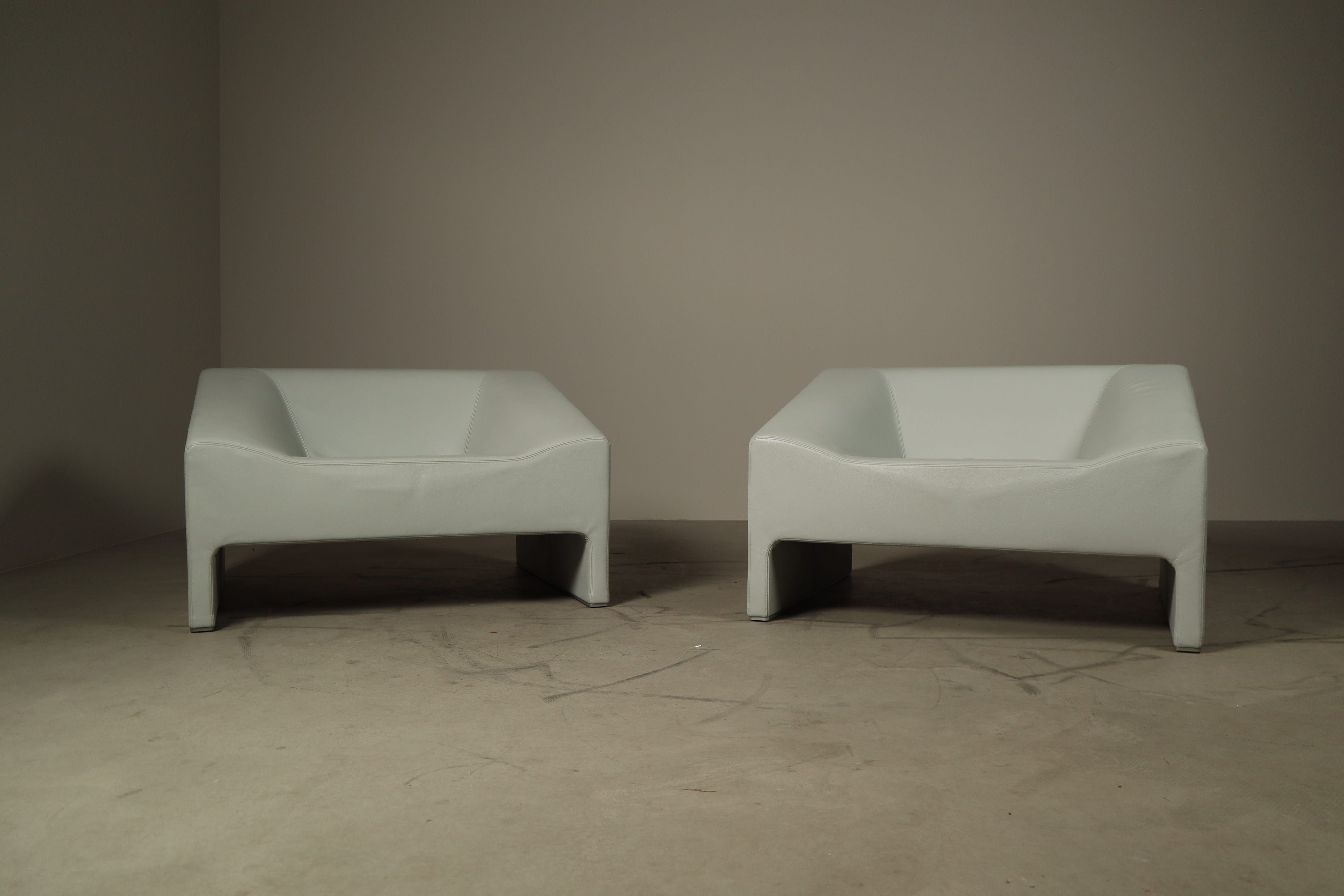Set_of_2_Malmö_Leather_Armchairs_by_Patricia_Urquiola_for_Moroso,_Italy,_2002