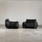Pair_of_Mid-Century_Armchairs_by_Giuseppe_Munari_for_Poltrona_Munari,_1970s