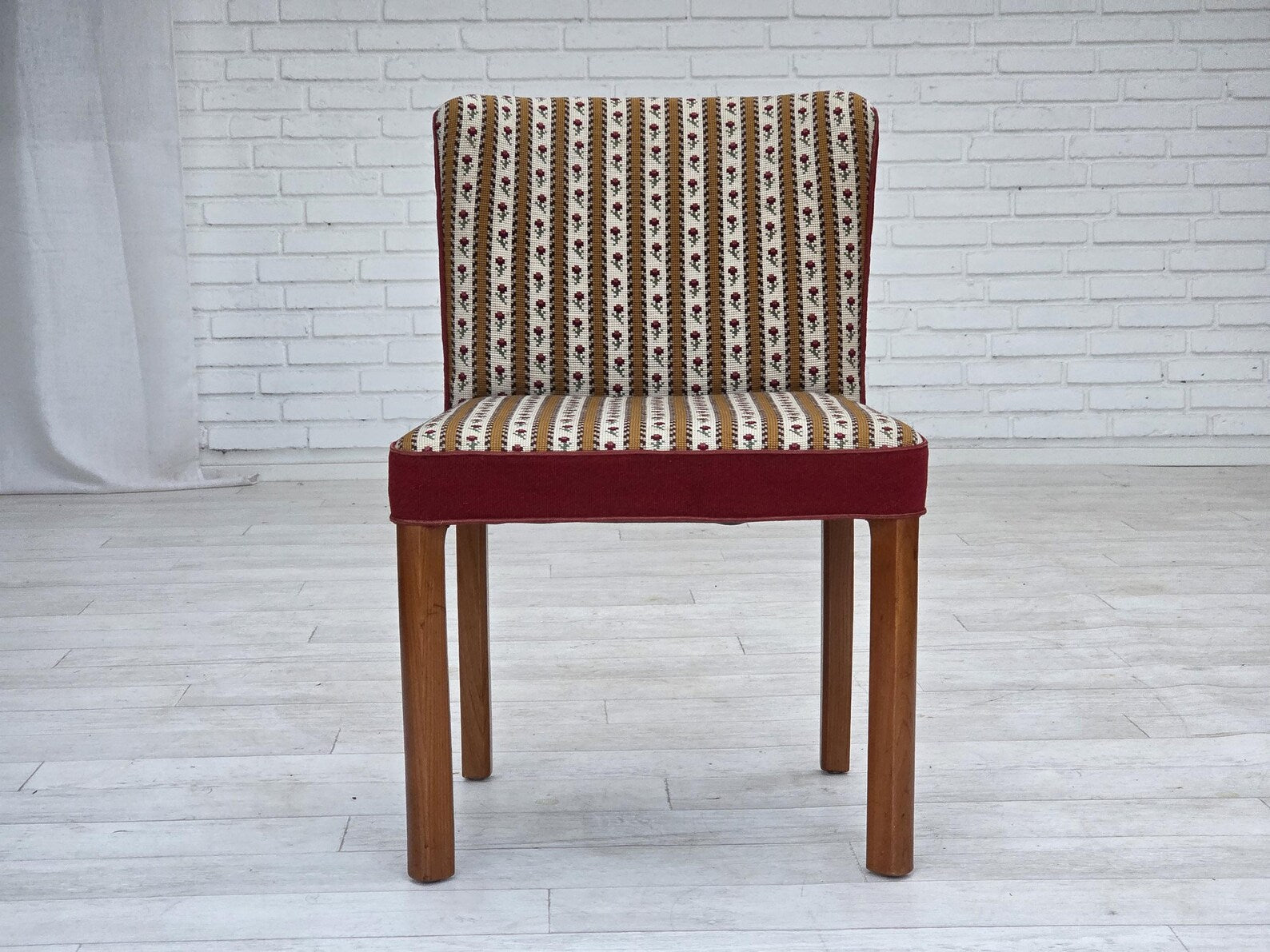 Set_of_2_Modern_Chairs,_Solid_Wood_&_Upholstery,_1960s_Denmark