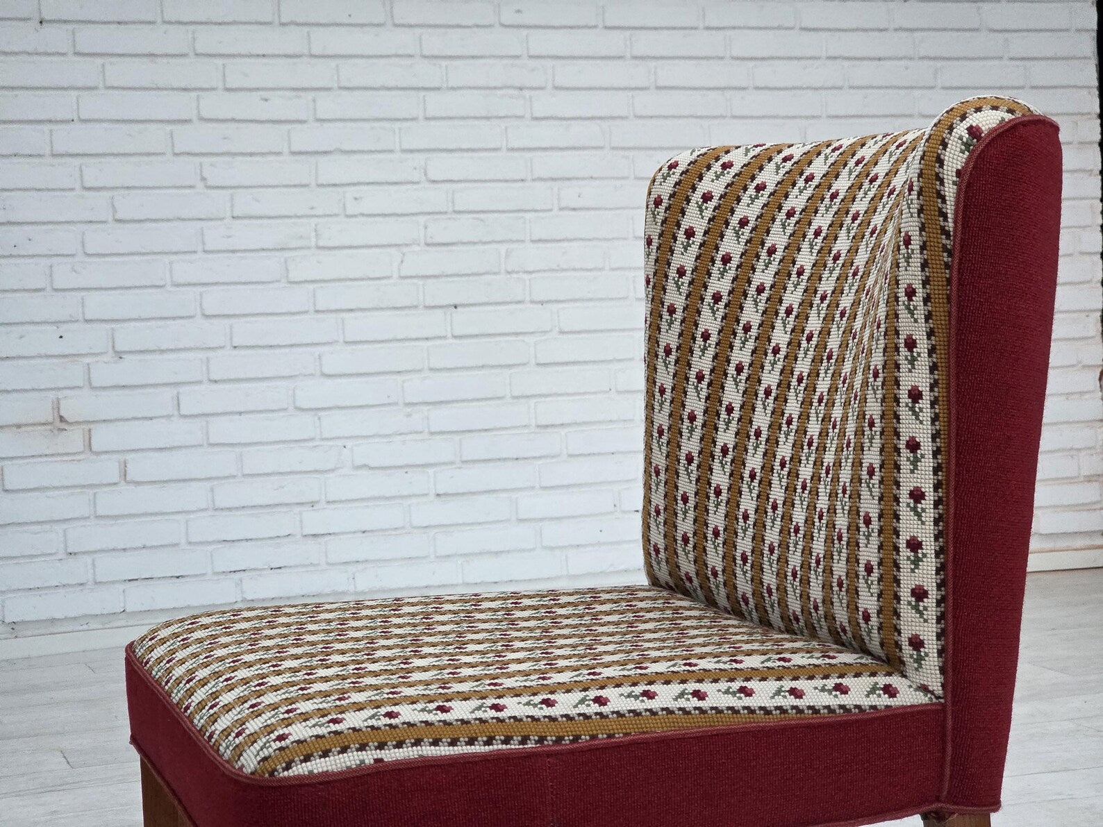 Set_of_2_Modern_Chairs,_Solid_Wood_&_Upholstery,_1960s_Denmark