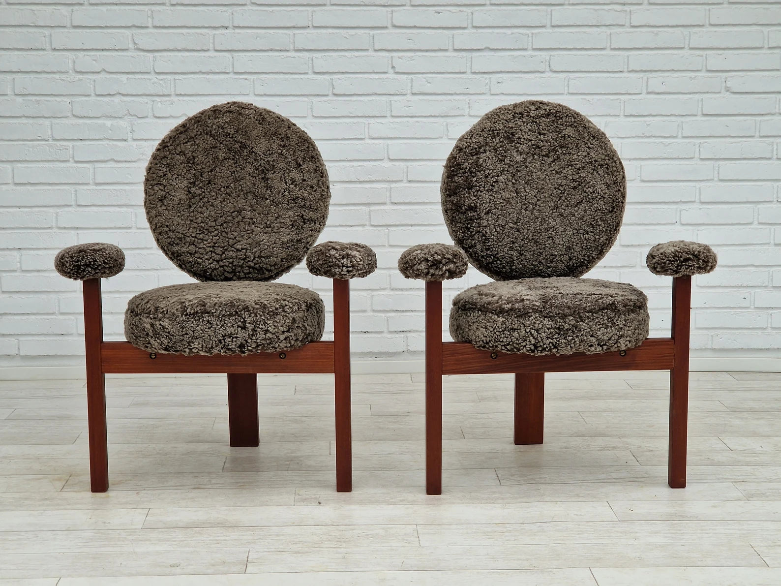Set_of_2_Danish_Modern_Armchairs_by_Bent_Møller_Jepsen_for_Sitamo_Møbler,_1960s,_Denmark