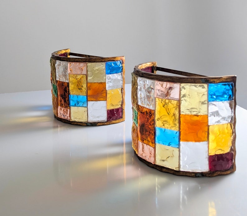 Set_of_2_Multicolored_Hammered_Glass_and_Wrought_Iron_Sconces_by_Longobard,_Italy,_1970s