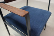 Set_of_2_Postmodern_armchairs_in_steel_and_mahogany,_1970s