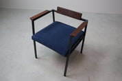 Set_of_2_Postmodern_armchairs_in_steel_and_mahogany,_1970s