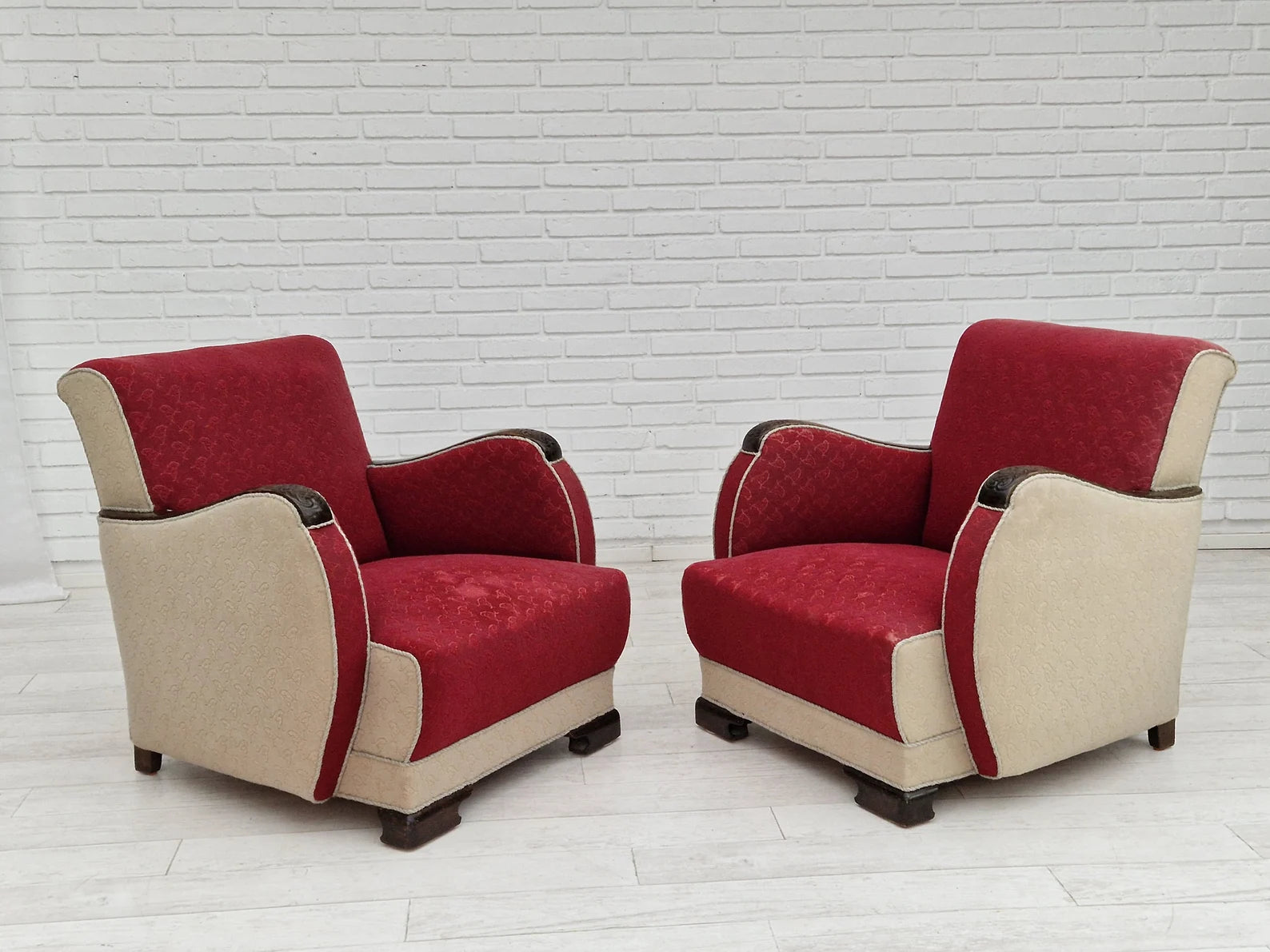 Pair_of_Scandinavian_Art_Deco_Chairs,_1950s_Denmark