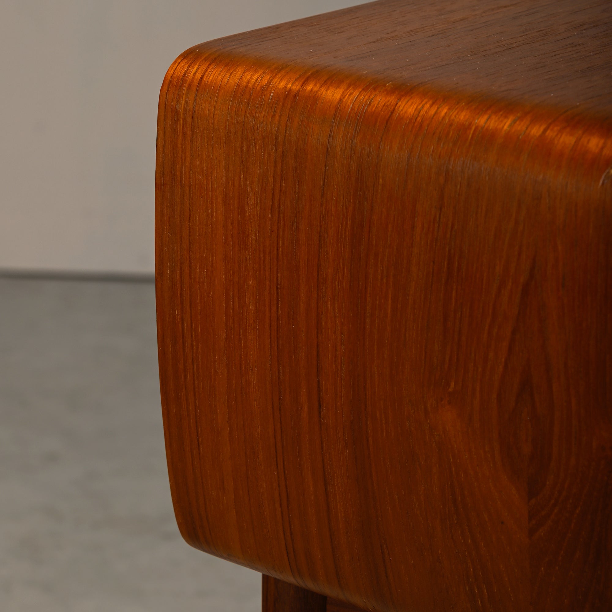 Set_of_2_Nightstands_by_Johannes_Andersen_for_CFC_Silkeborg,_Teak_&_Oak,_Denmark_1960s