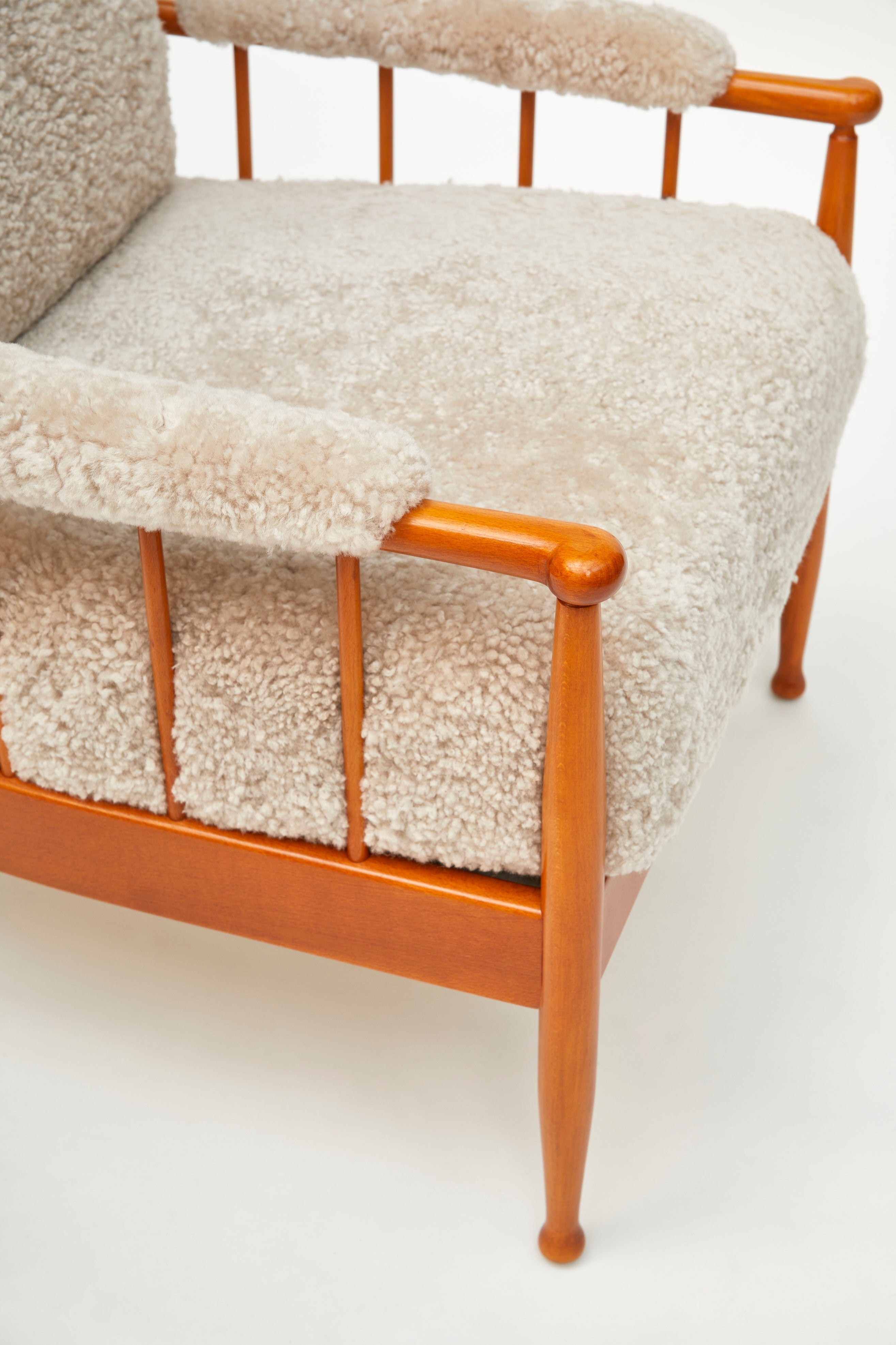 Set_of_2_Kerstin_Hörlin-Holmquist_Skrindan_Armchairs