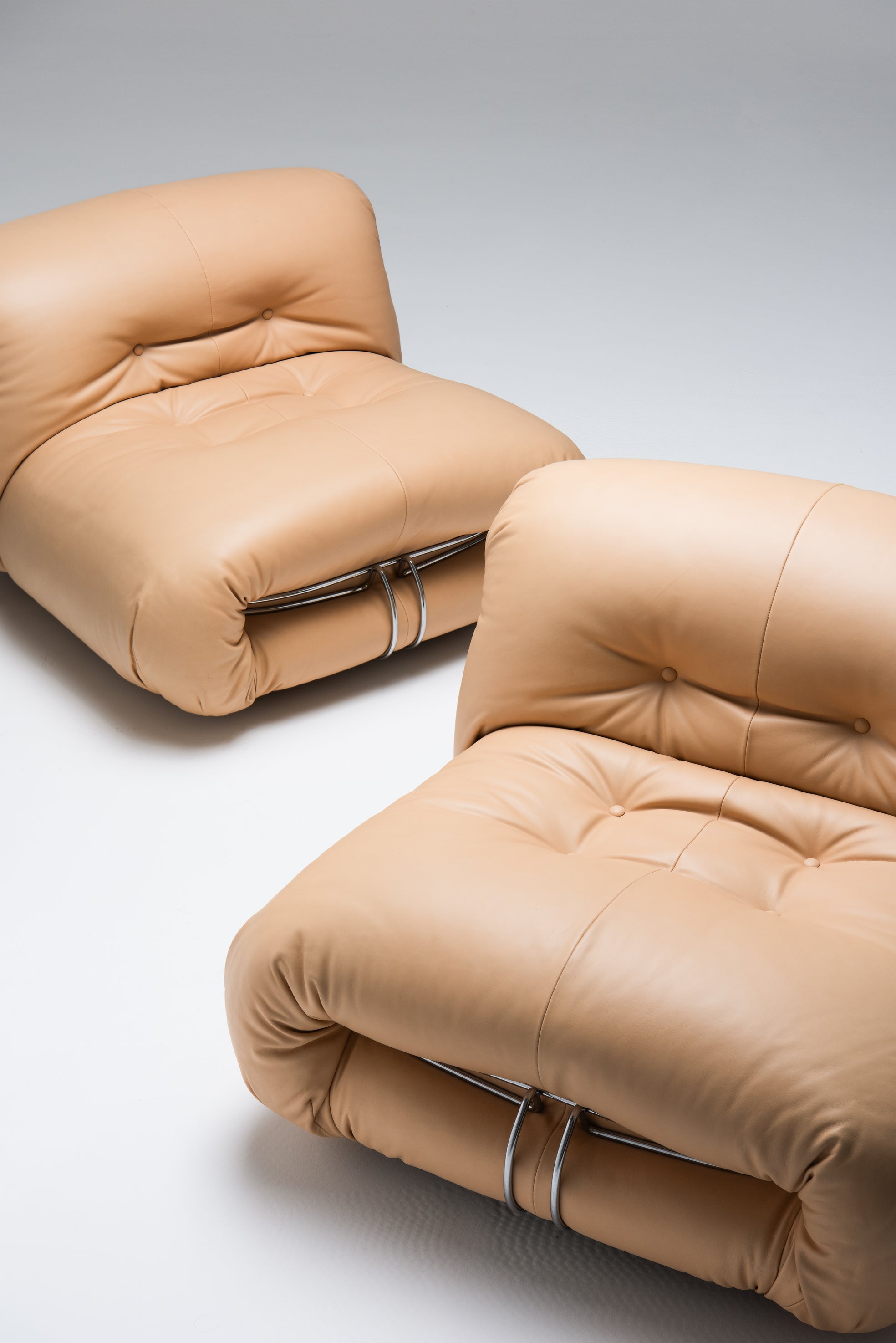 Set_of_2_Soriana_Lounge_Chairs_Afra_Tobia_Scarpa_Cassina_Leather_1960s_Italy