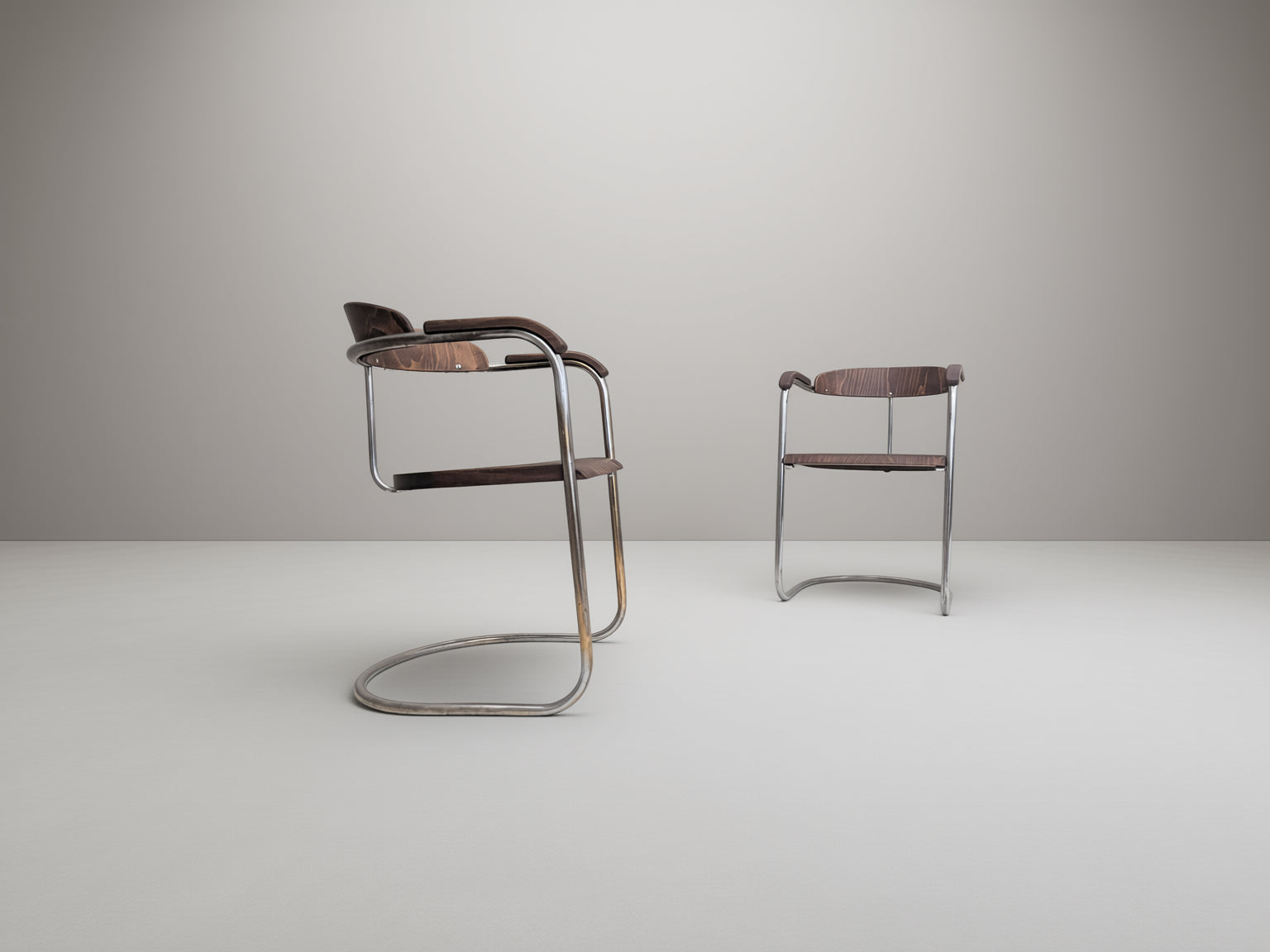 Pair_of_SS_33_Cantilever_Armchairs_by_Hans_&_Wassili_Luckhardt,_1930s