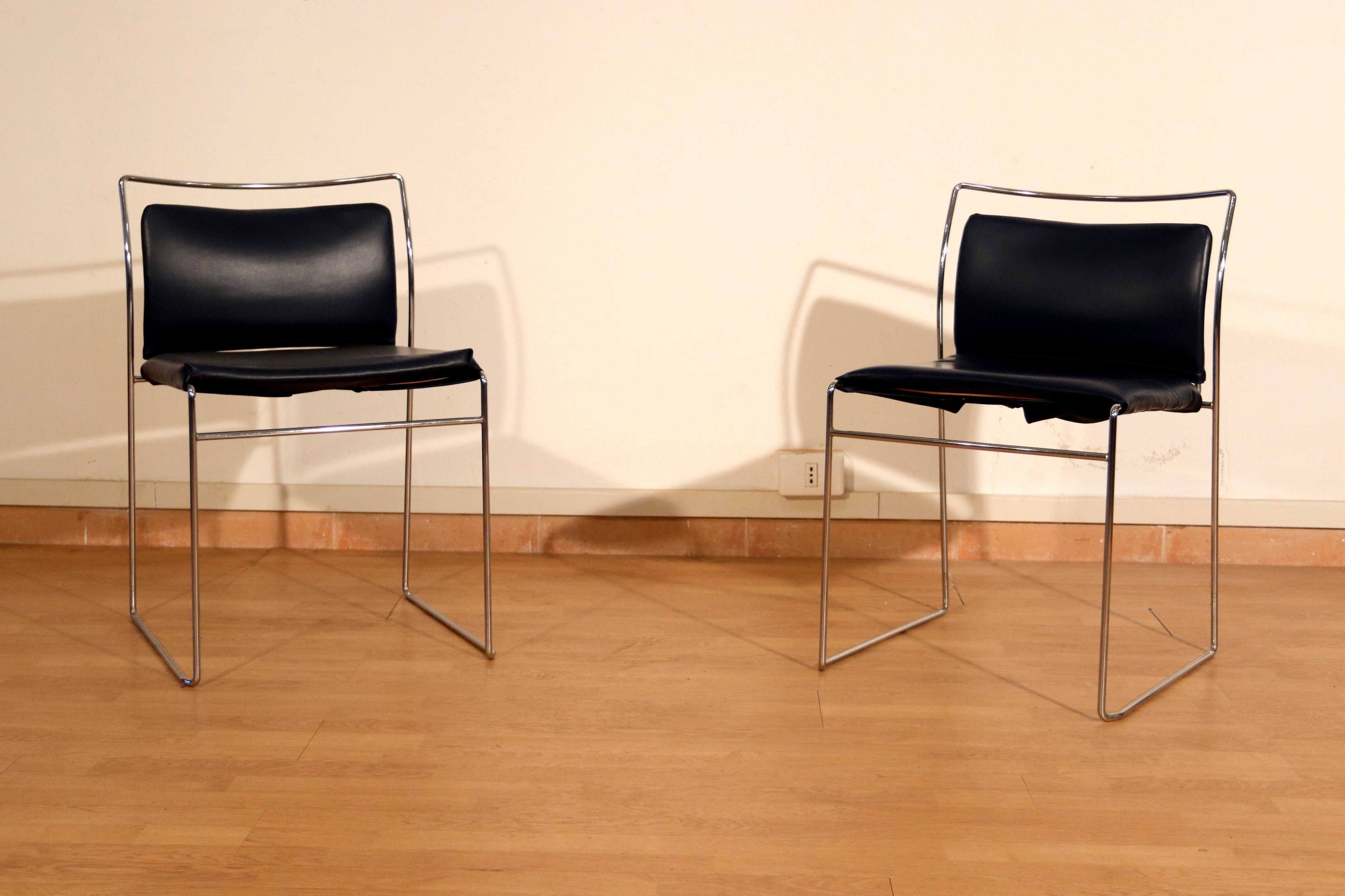 Set_of_2_Kazuhide_Takahama_Tulu_Chairs_for_Gavina,_Italy_1970s