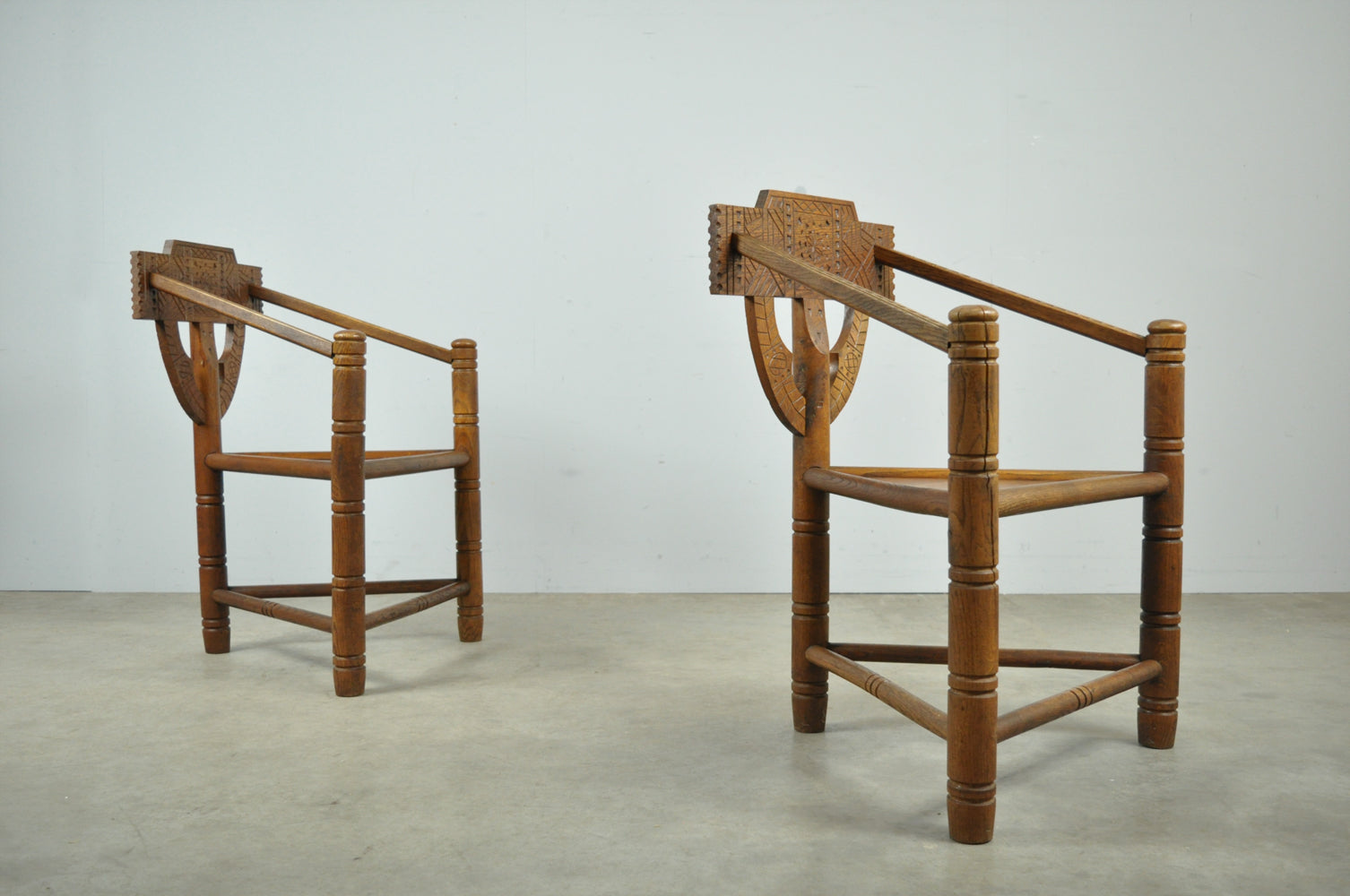 Set_of_2_Swedish_Primitive_Monk_Chairs_in_Solid_Oak,_Handcrafted,_1950s