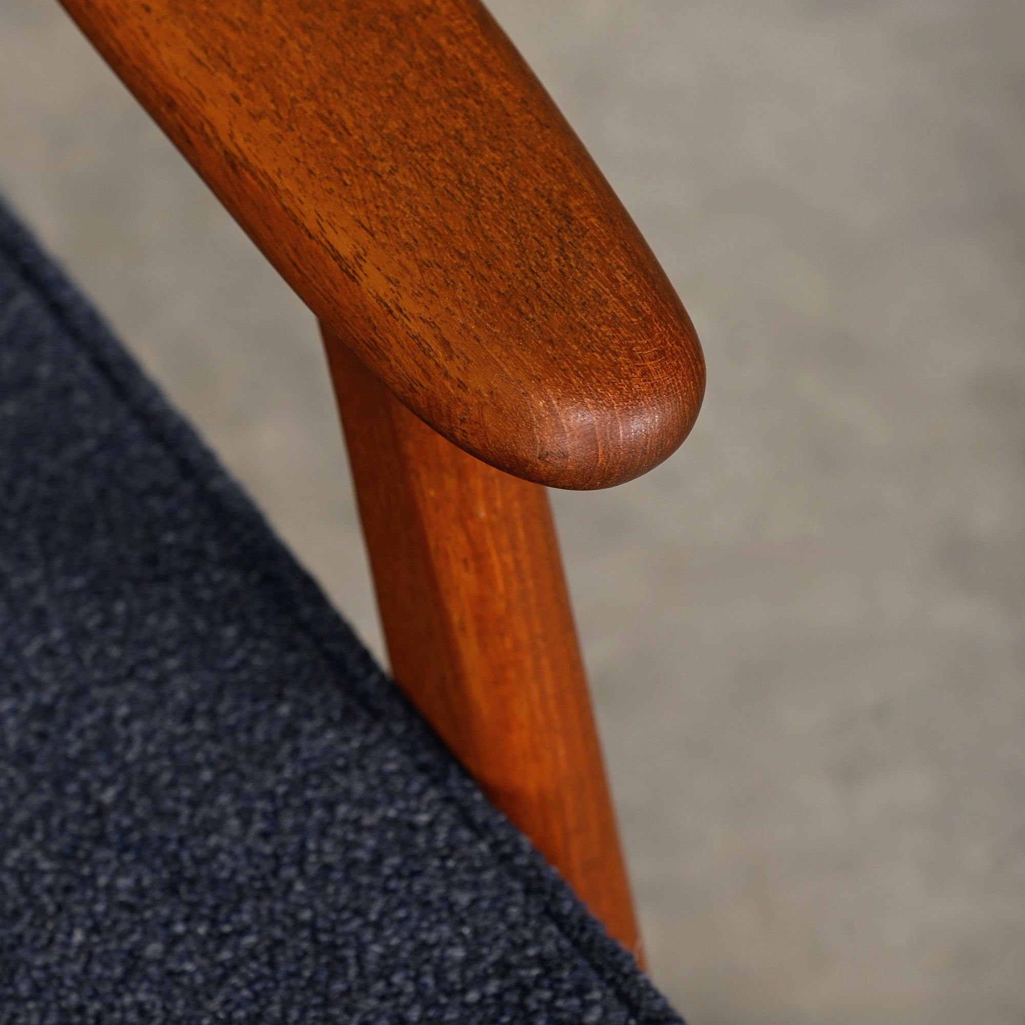 Set_of_2_Danish_Mid-Century_Modern_Teak_Armchairs_with_Dark_Blue_Bouclé_Upholstery,_1960s