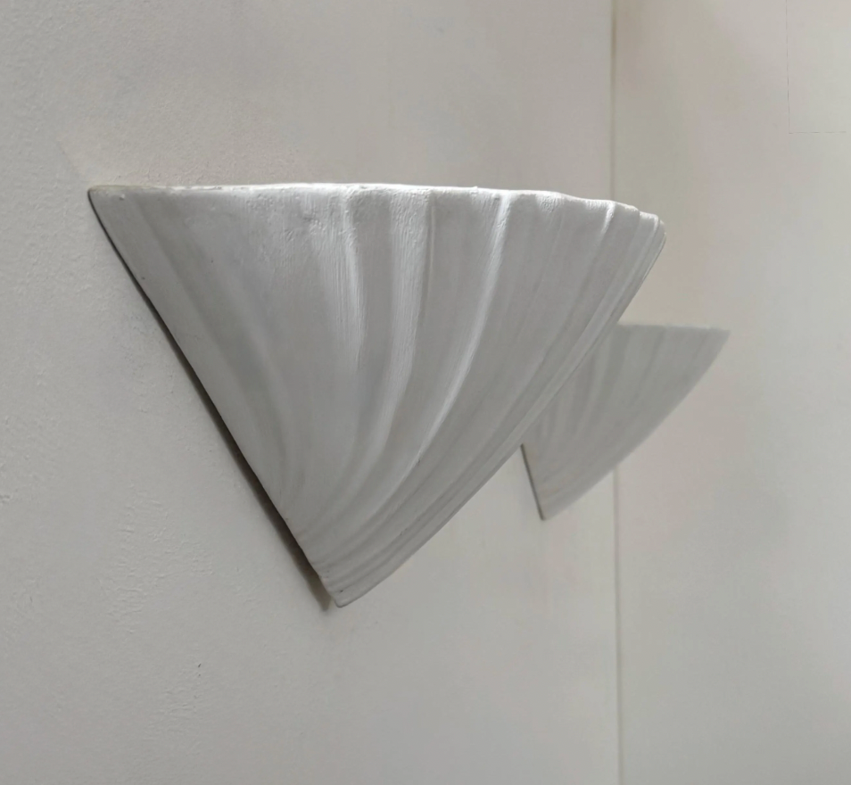 Set_of_2_White_Plaster_Wall_Lights,_France,_1970s
