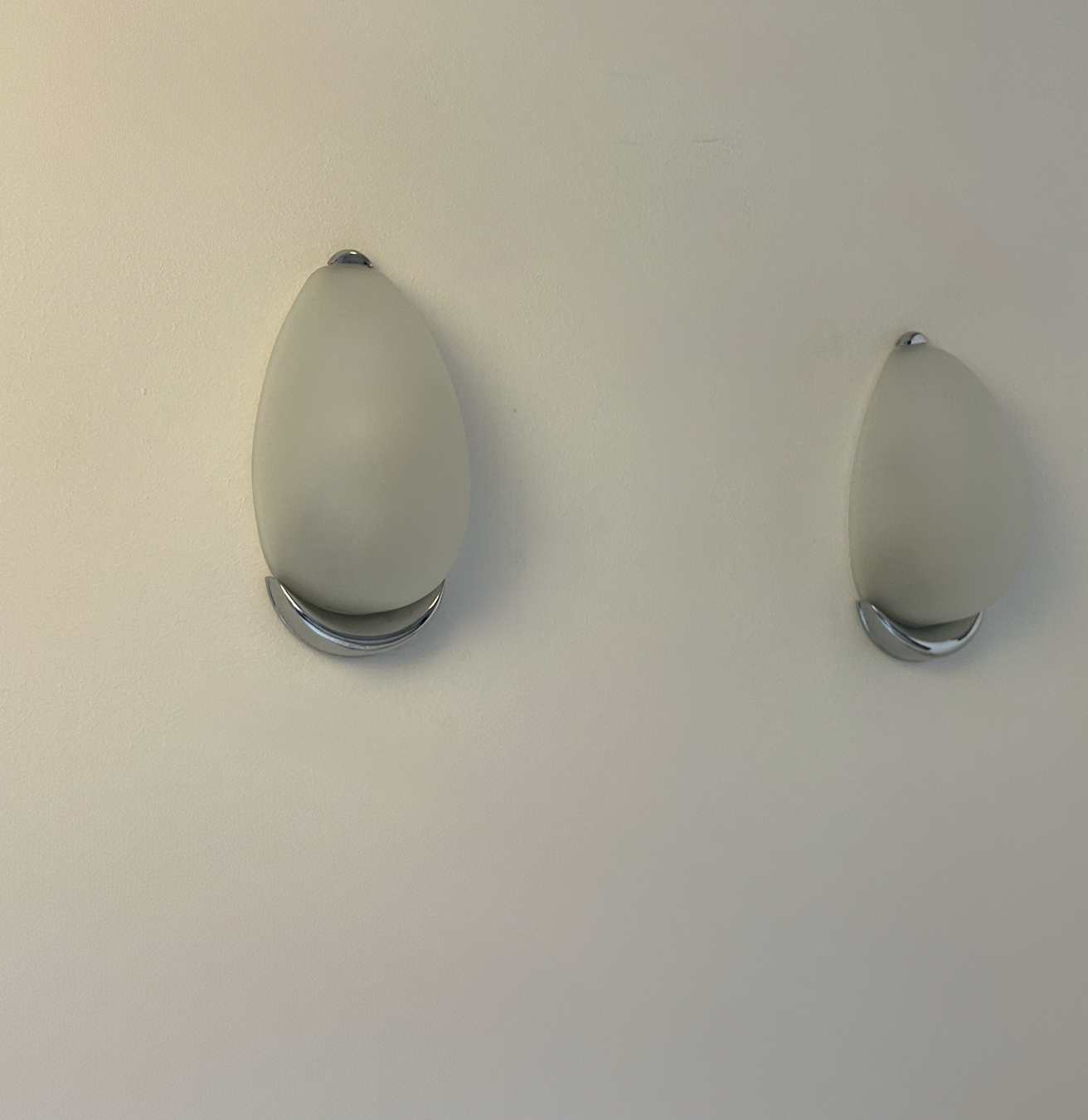 Set_of_2_French_Chrome_and_Sandblasted_Glass_Water_Drop_Wall_Sconces,_1980s