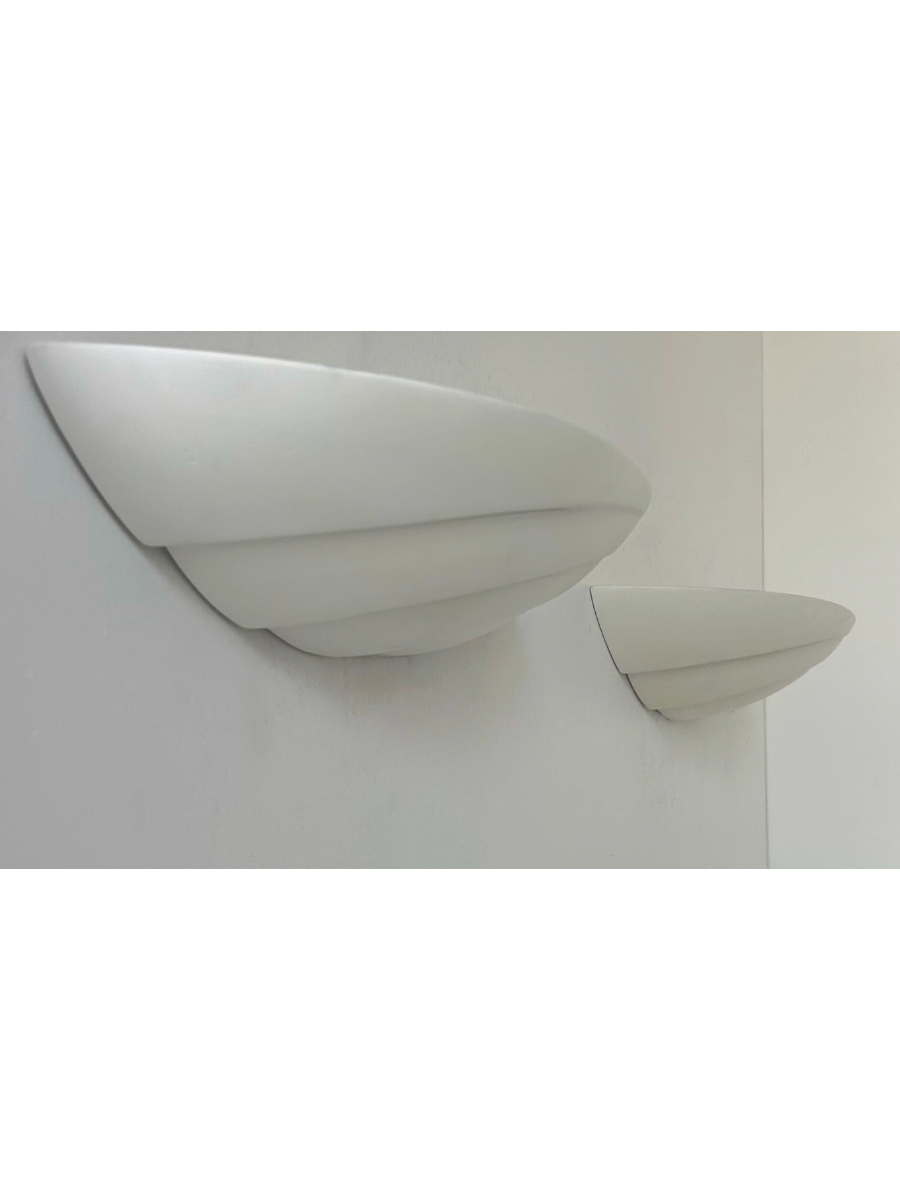 Paire_d'appliques_en_plâtre_blanc_mat,_France_1970